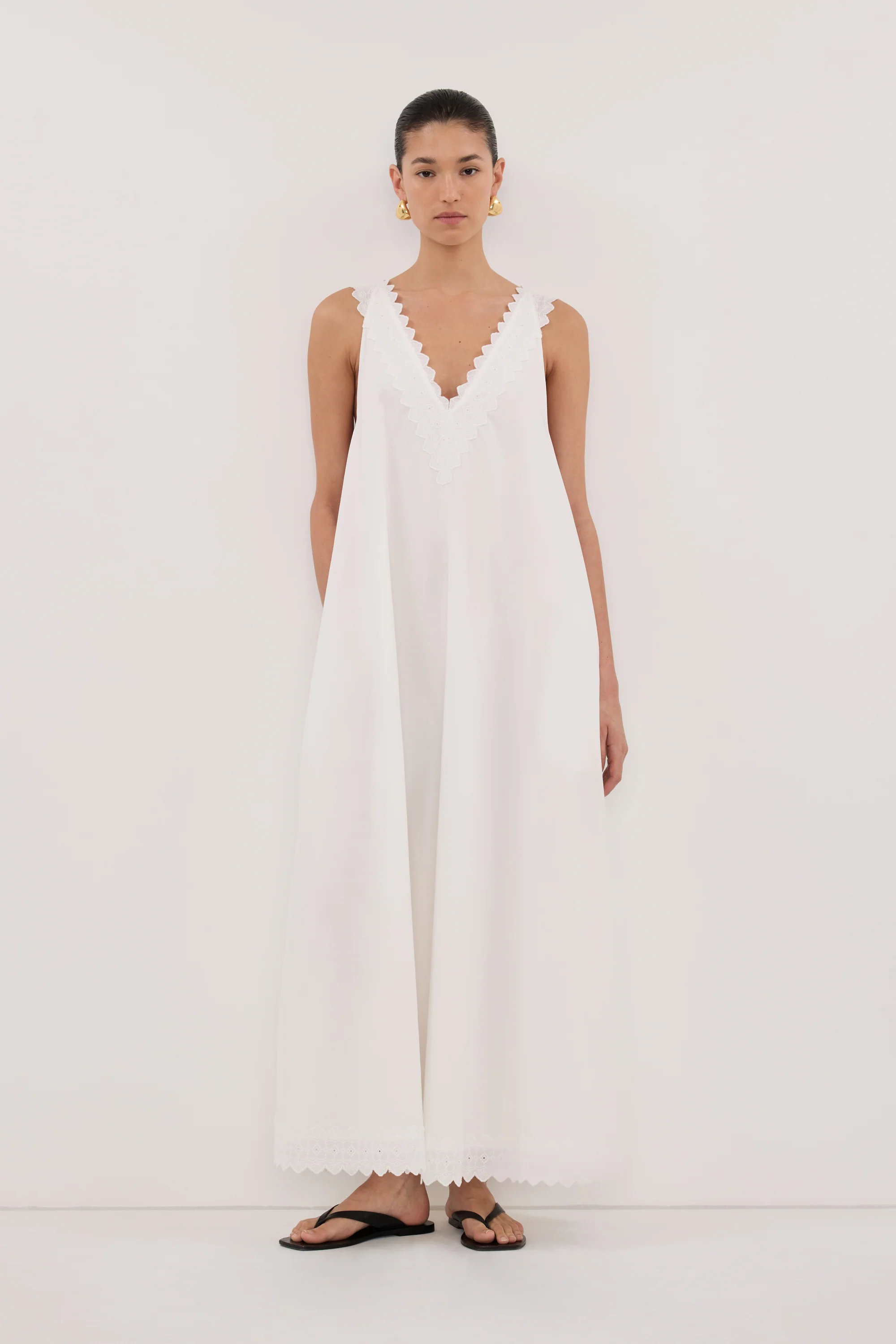 ANNABEL WHITE SLEEVELESS V NECK MIDI DRESS - Image 3