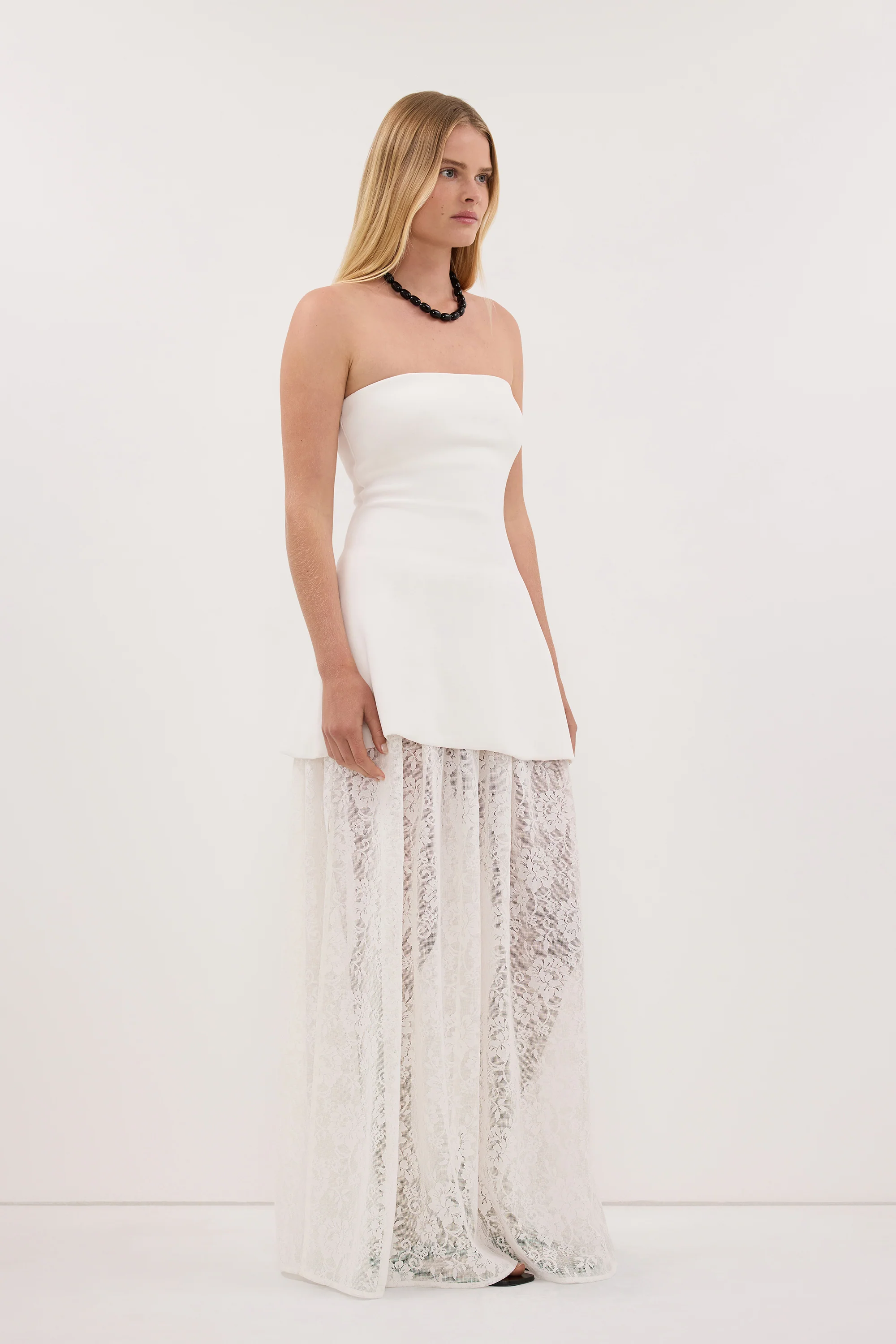 ANYA WHITE LACE MAXI SKIRT - Image 3