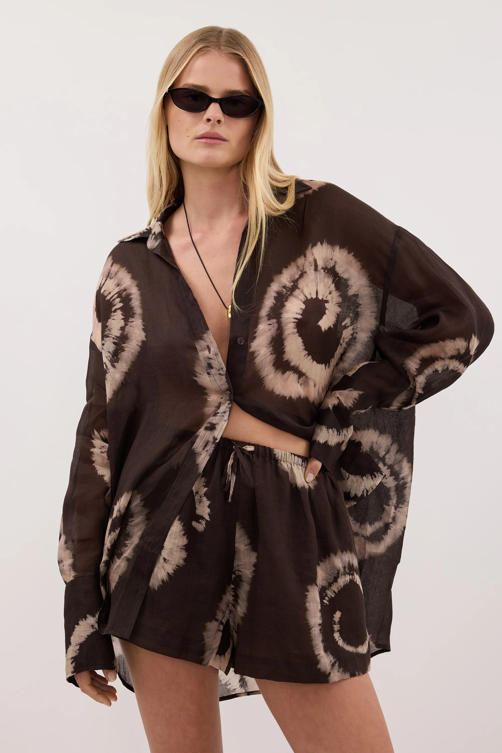 AURA DARK CHOC TIE DYE RAMIE SHORT - Image 2