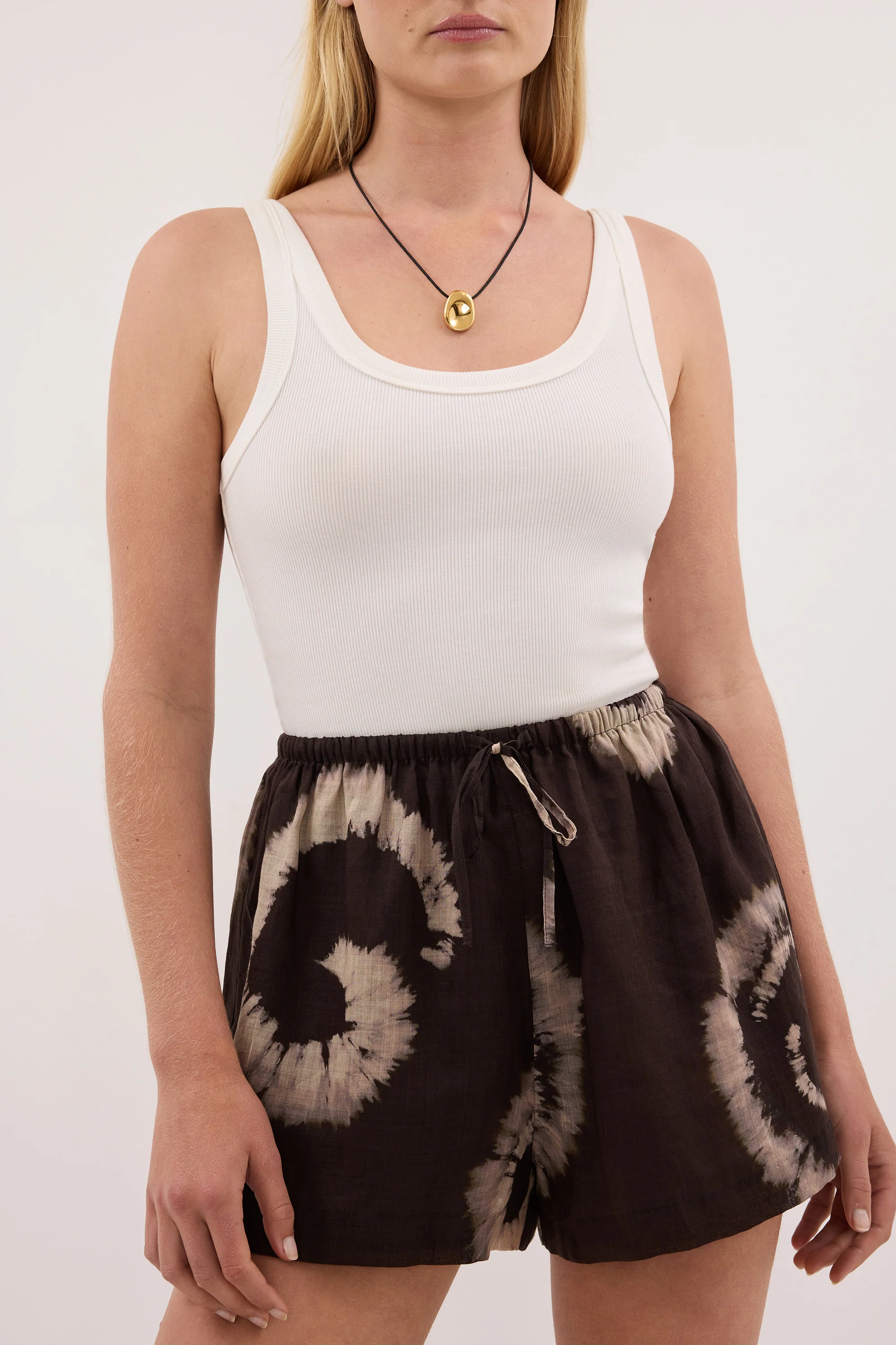 AURA DARK CHOC TIE DYE RAMIE SHORT - Image 4