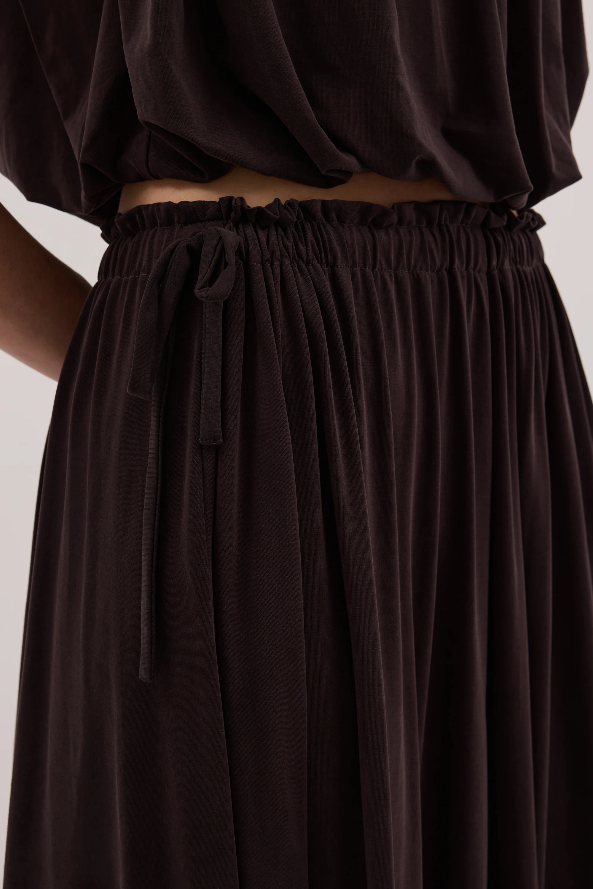 AVA BURNT CHOC MODAL BLEND MIDI SKIRT - Image 4