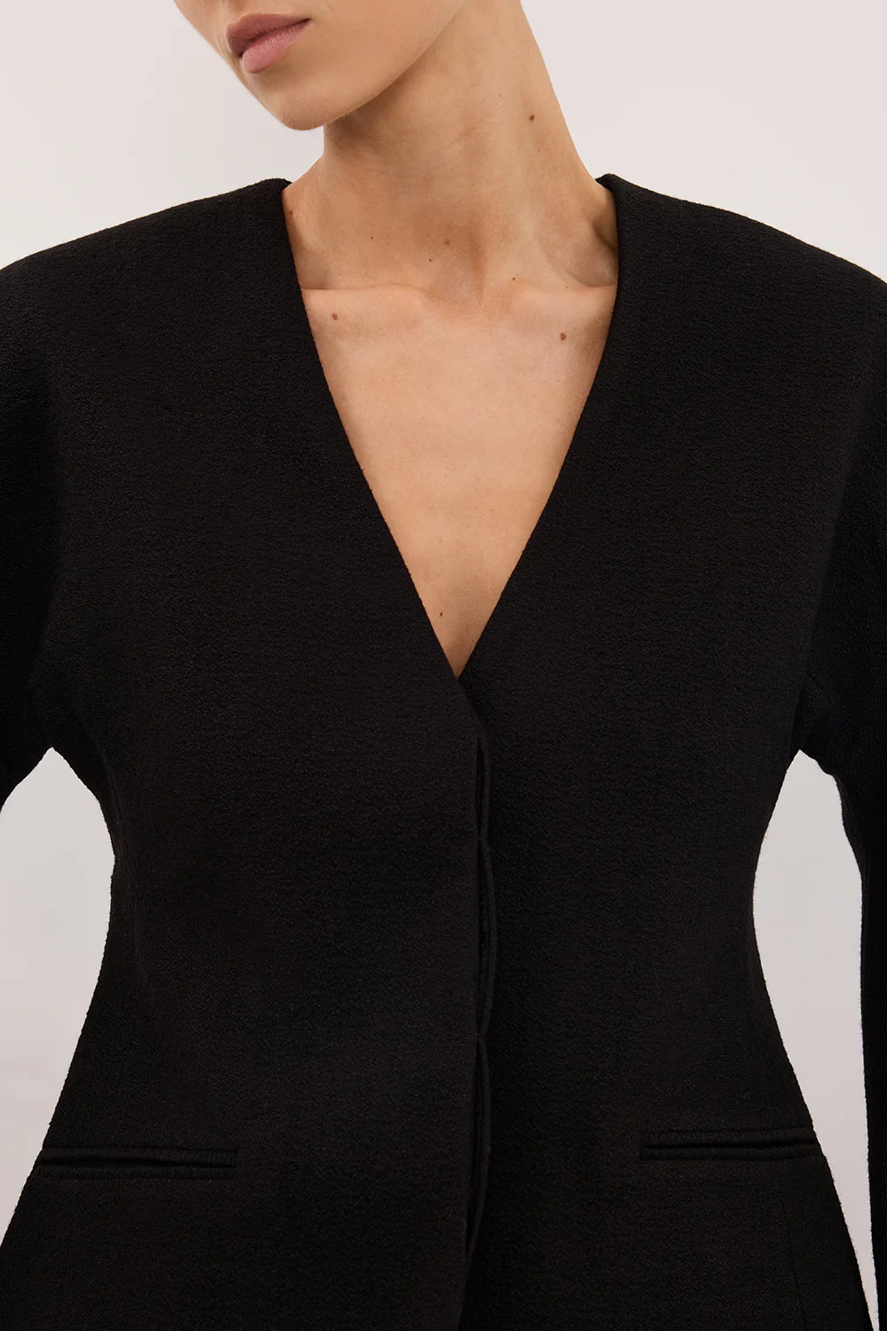 BOBBI BLACK BOUCLE COCOON BLAZER - Image 5