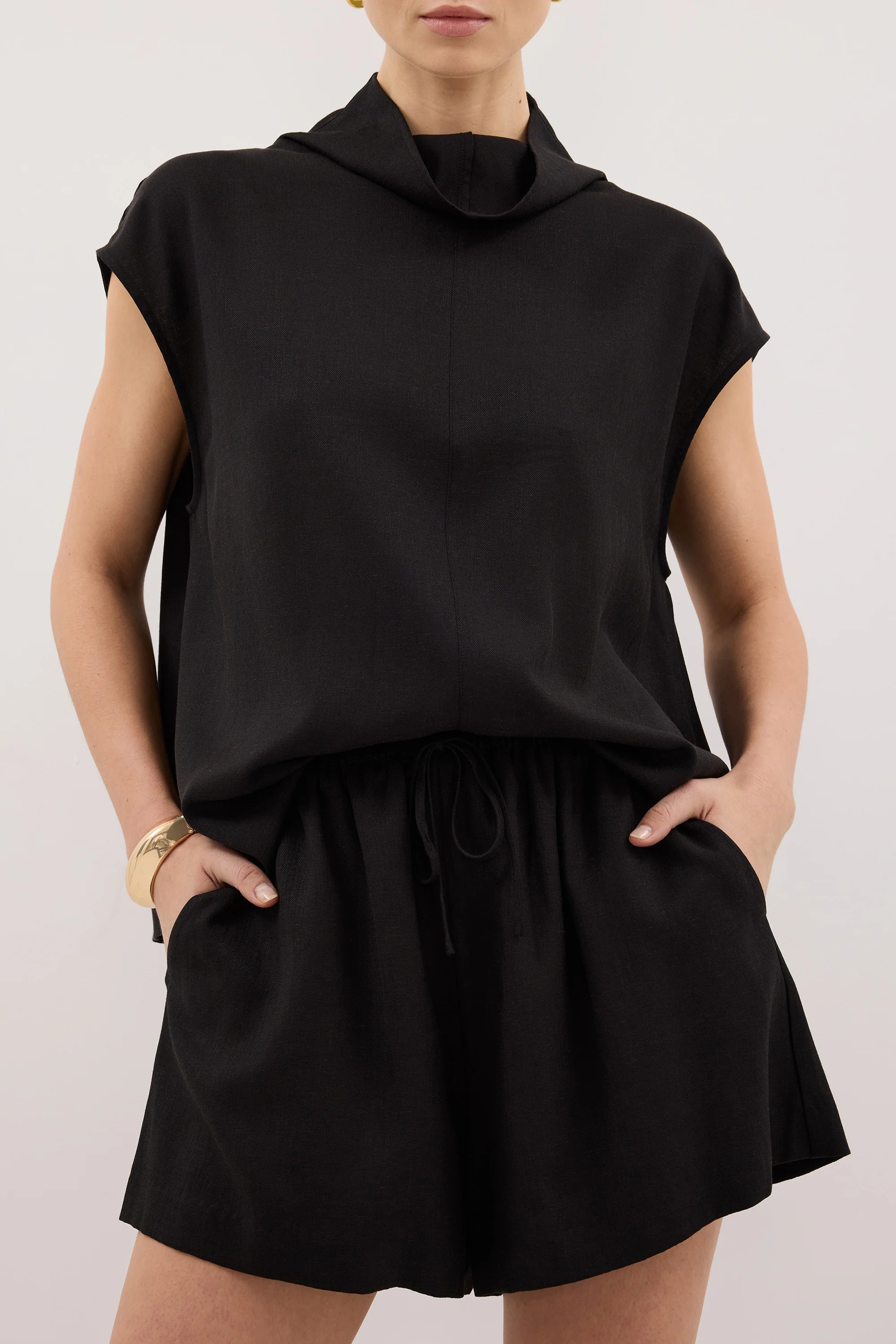 CALIA BLACK DRAWSTRING SHORT - Image 5