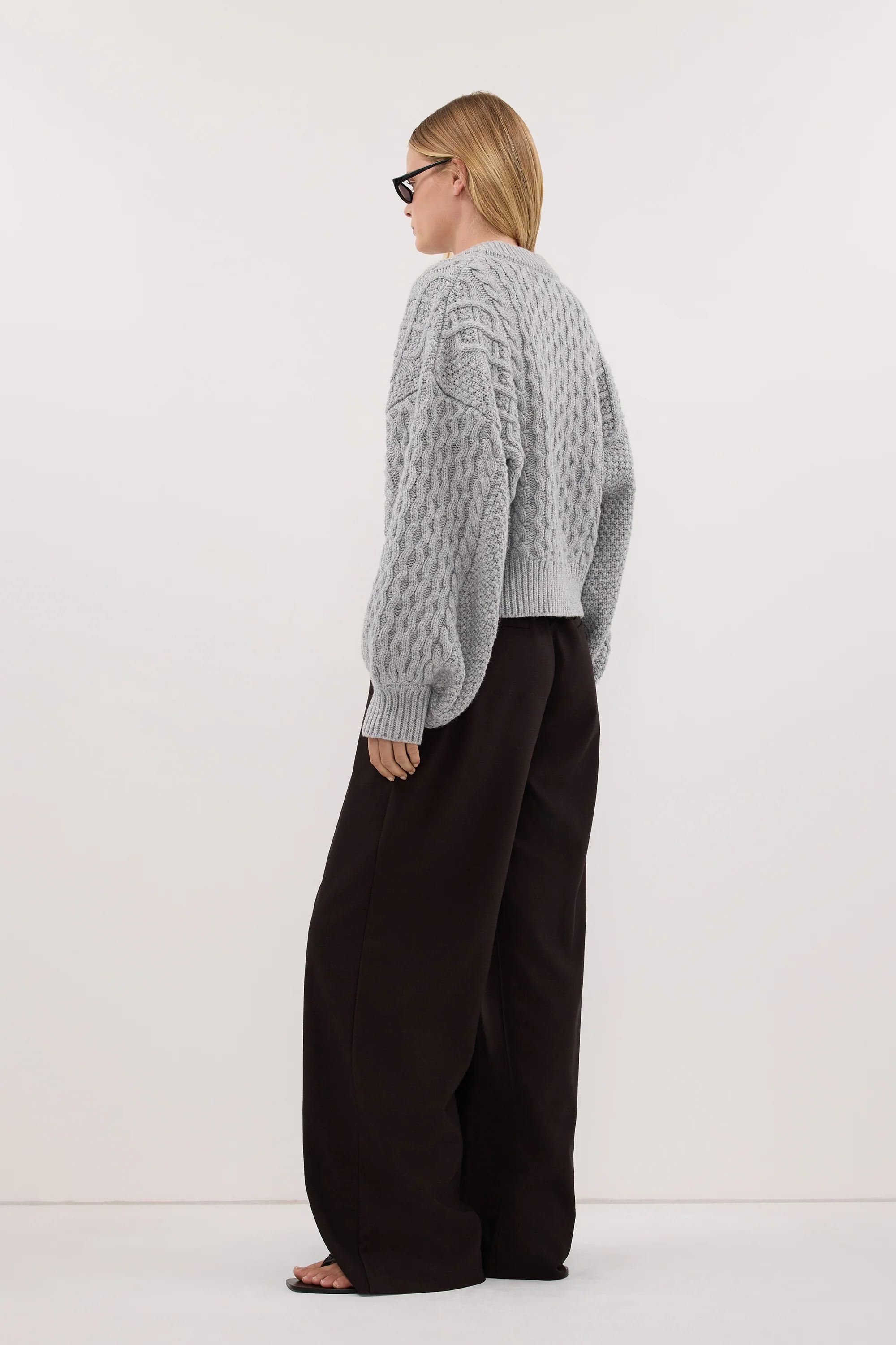 CARMEN SILVER CABLE KNIT CARDIGAN - Image 4