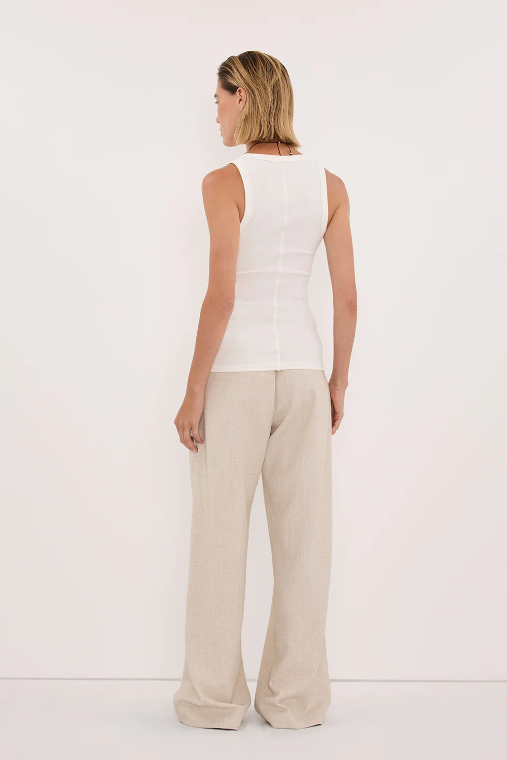 CLARA OFF WHITE SCOOP NECK TANK TOP - Image 4
