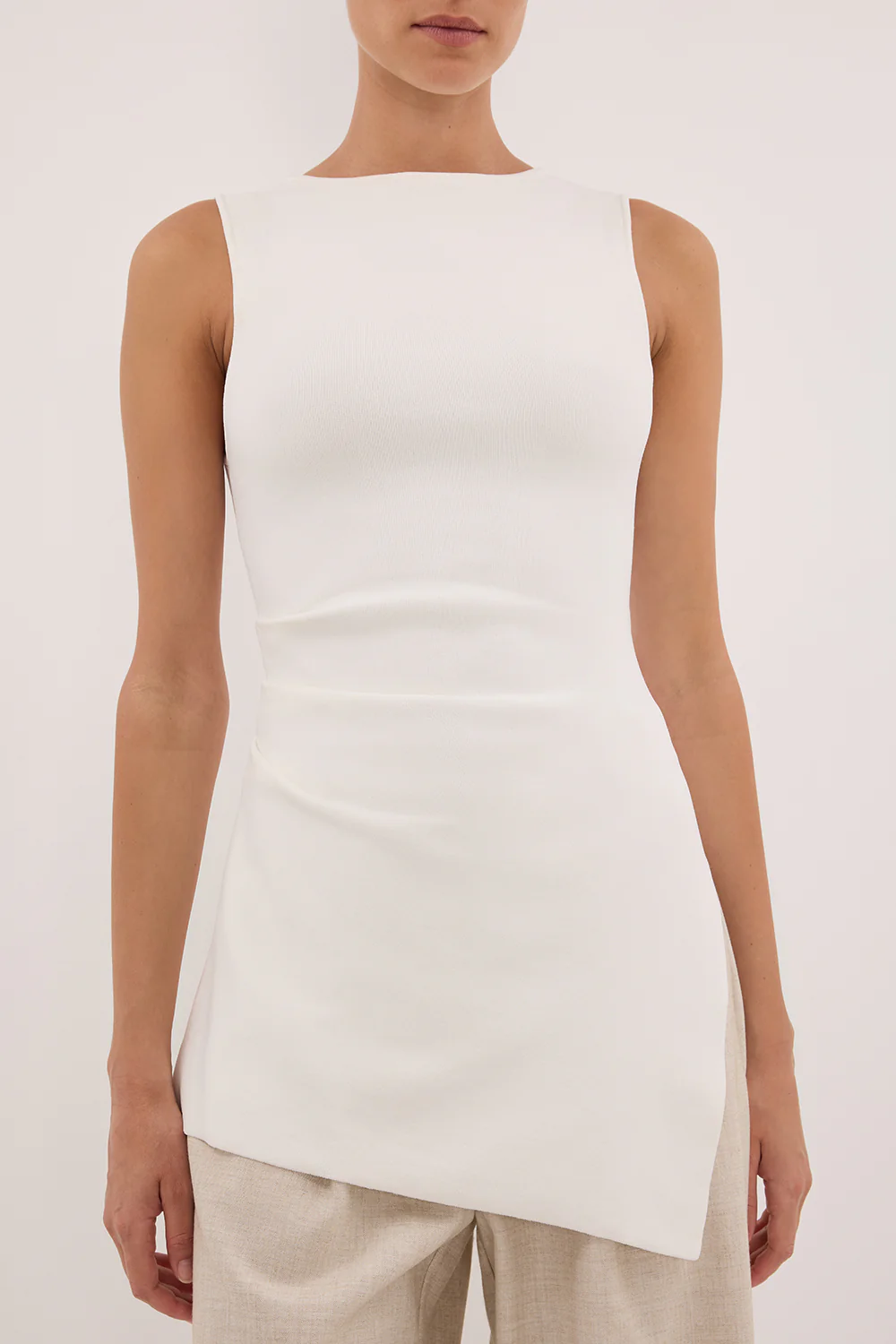CLEO WHITE SLEEVELESS LONGLINE KNIT TOP  - Image 5