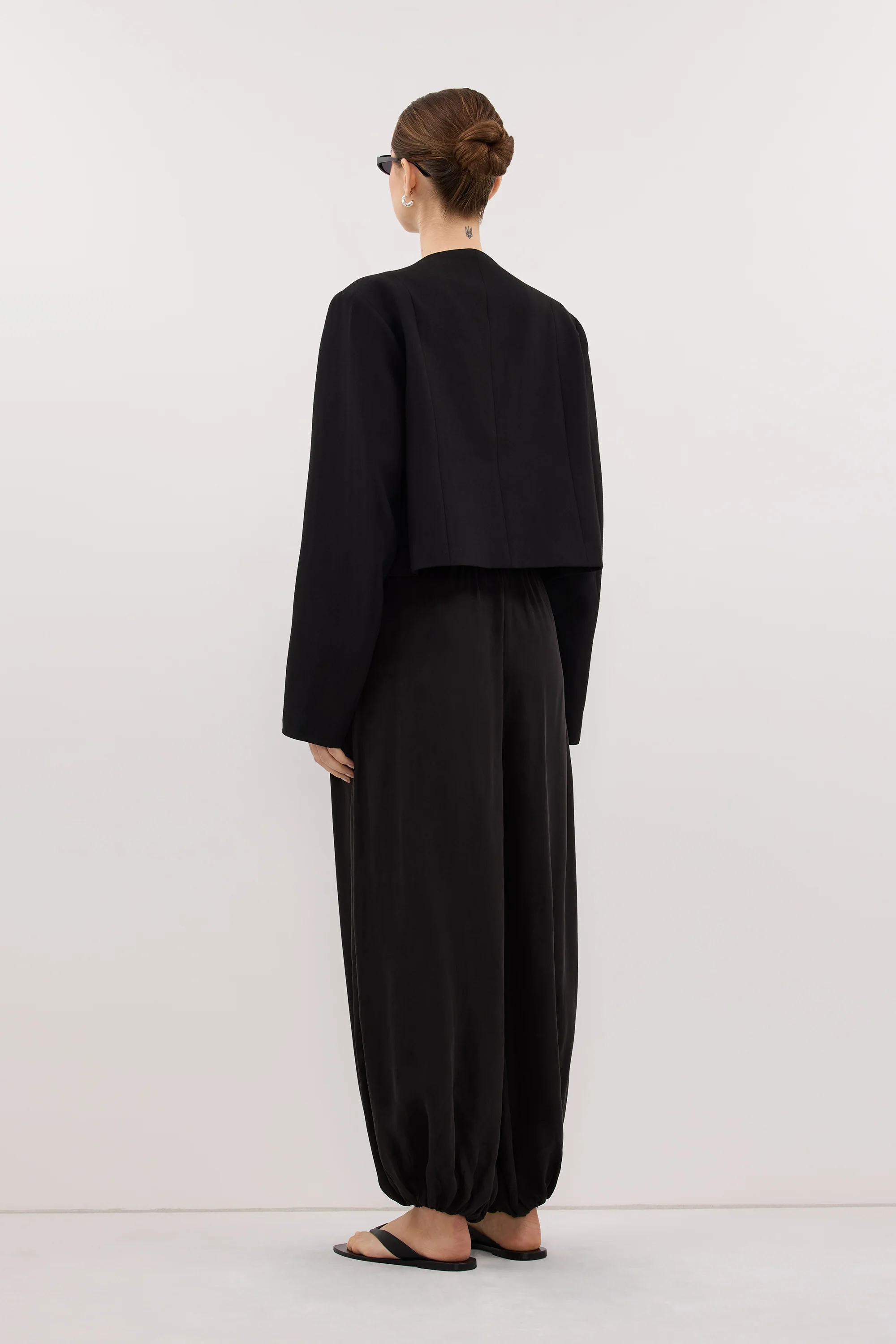 CYRUS BLACK CROPPED BLAZER - Image 4