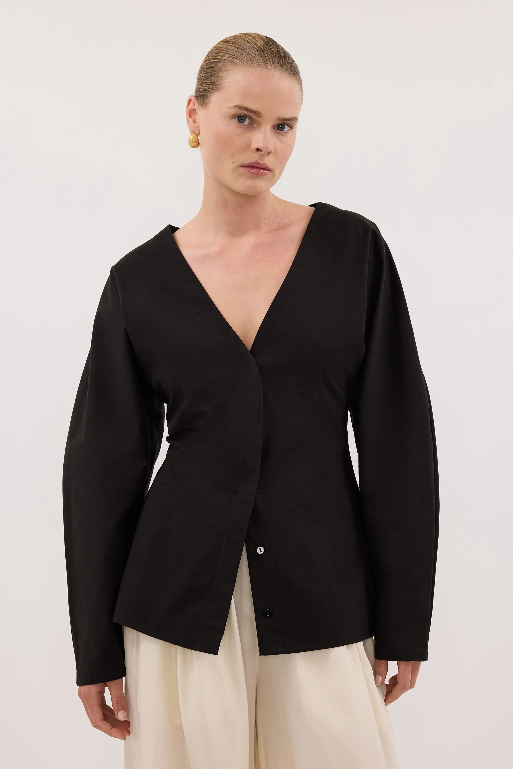 EDENA BLACK COTTON FITTED SHIRT - Image 2