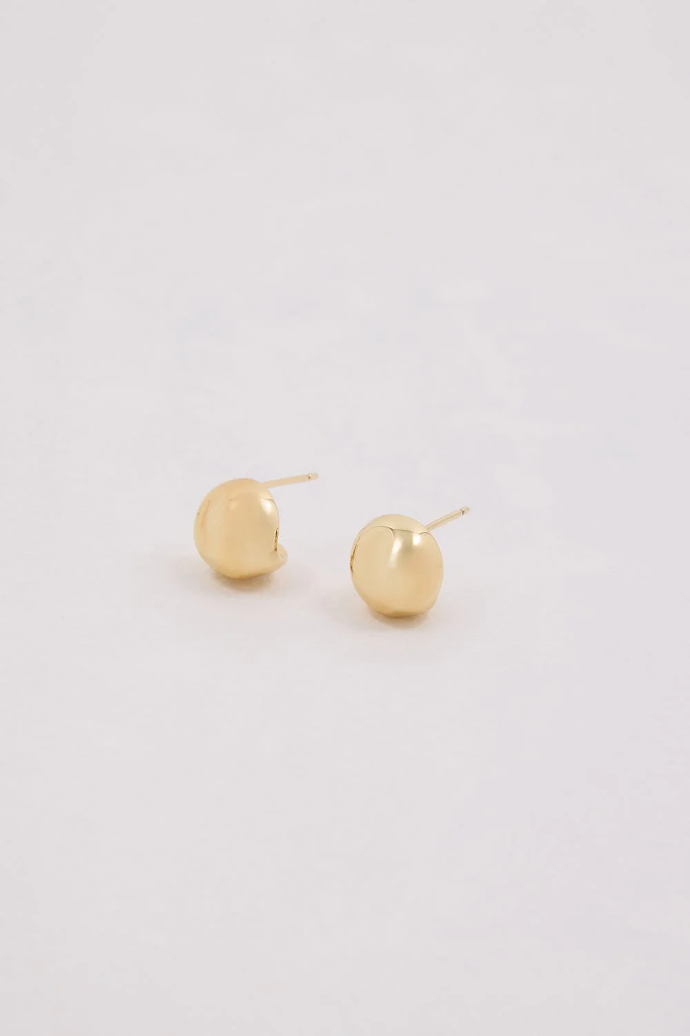 F+H GOLD HAMMERED BALL STUDS