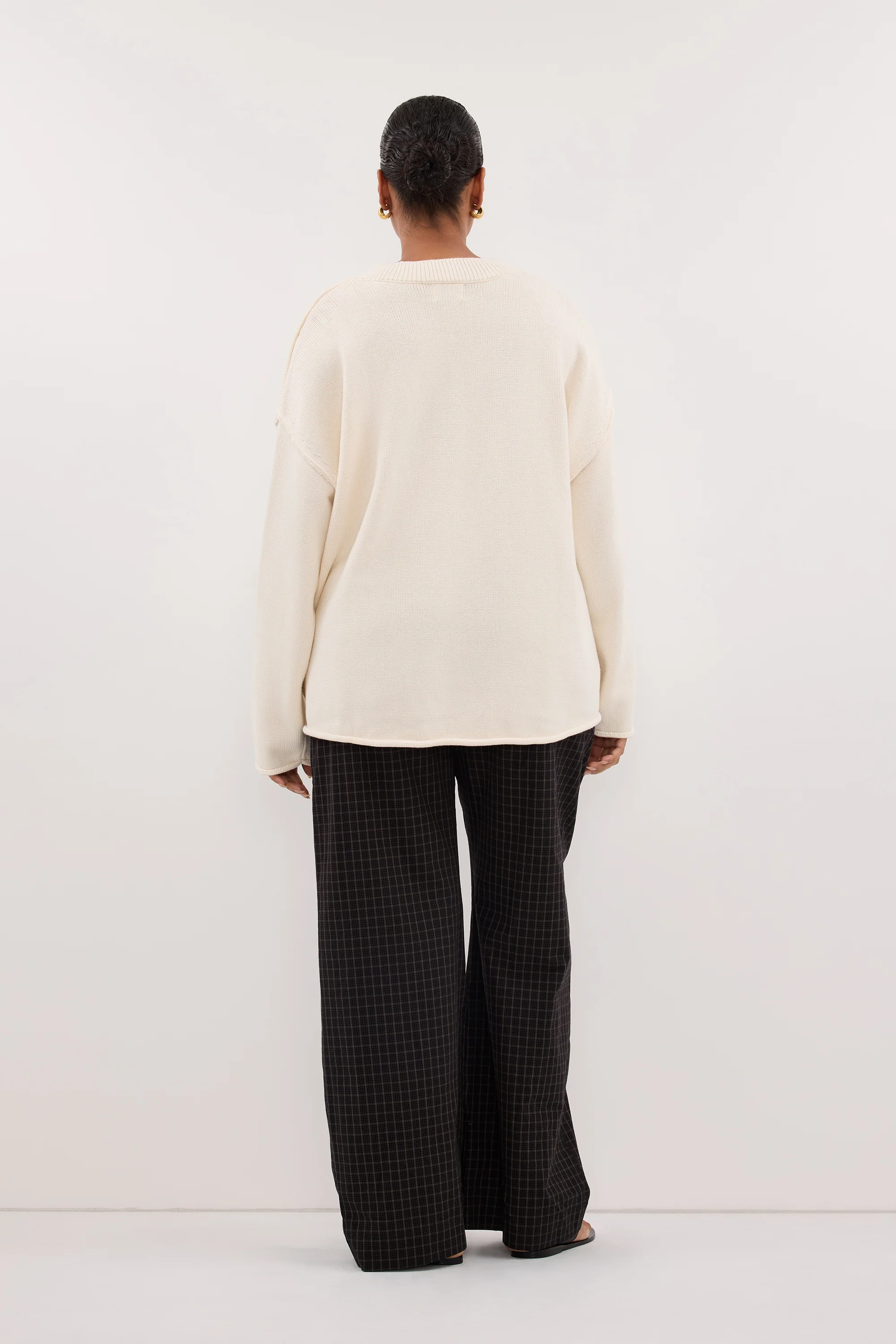 FLINT CREAM V NECK KNIT JUMPER - Image 9