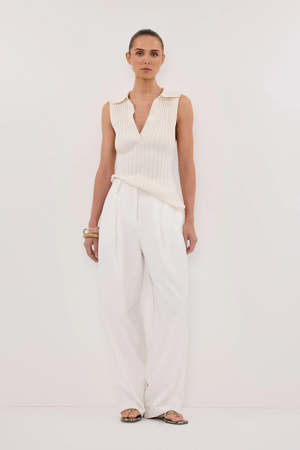 HAL PLASTER SLEEVELESS KNIT TOP