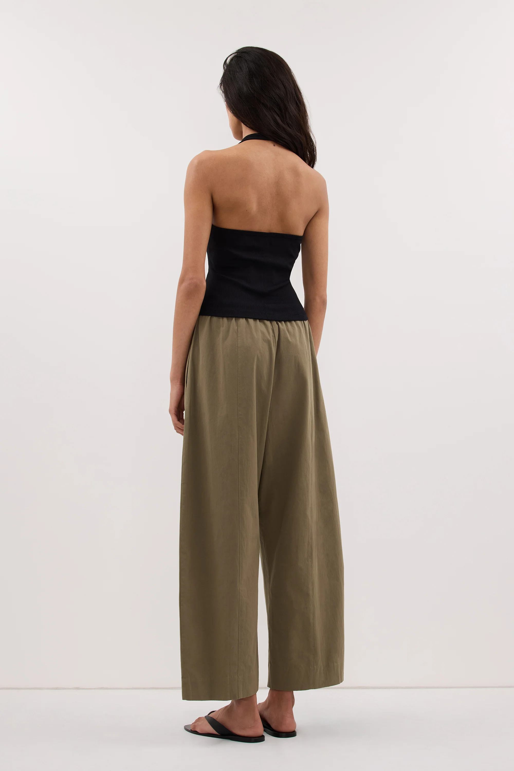 HARLAN BLACK KNIT HALTER TOP - Image 4