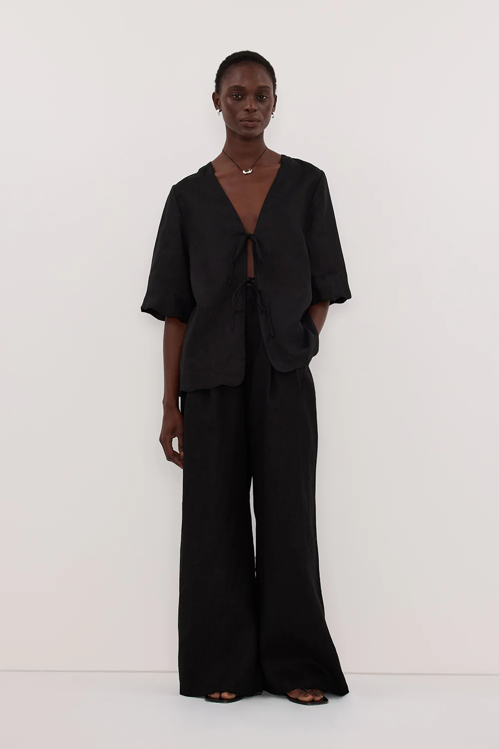 HOLDEN BLACK LINEN PANT