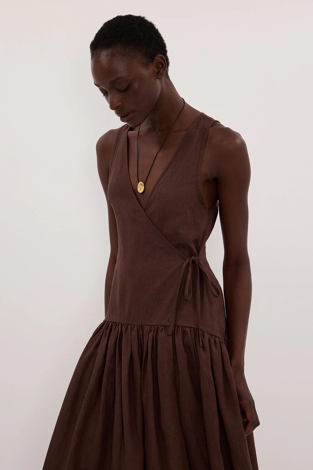 ILIO COCOA SLEEVELESS LINEN WRAP MIDI DRESS - Image 2