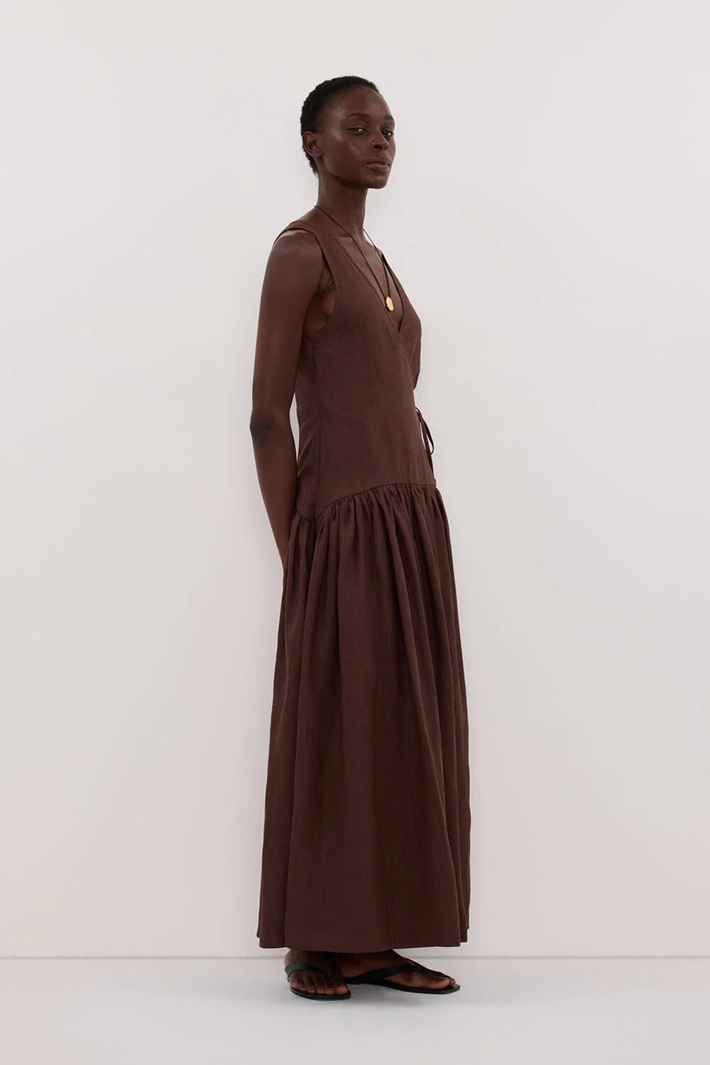 ILIO COCOA SLEEVELESS LINEN WRAP MIDI DRESS - Image 3