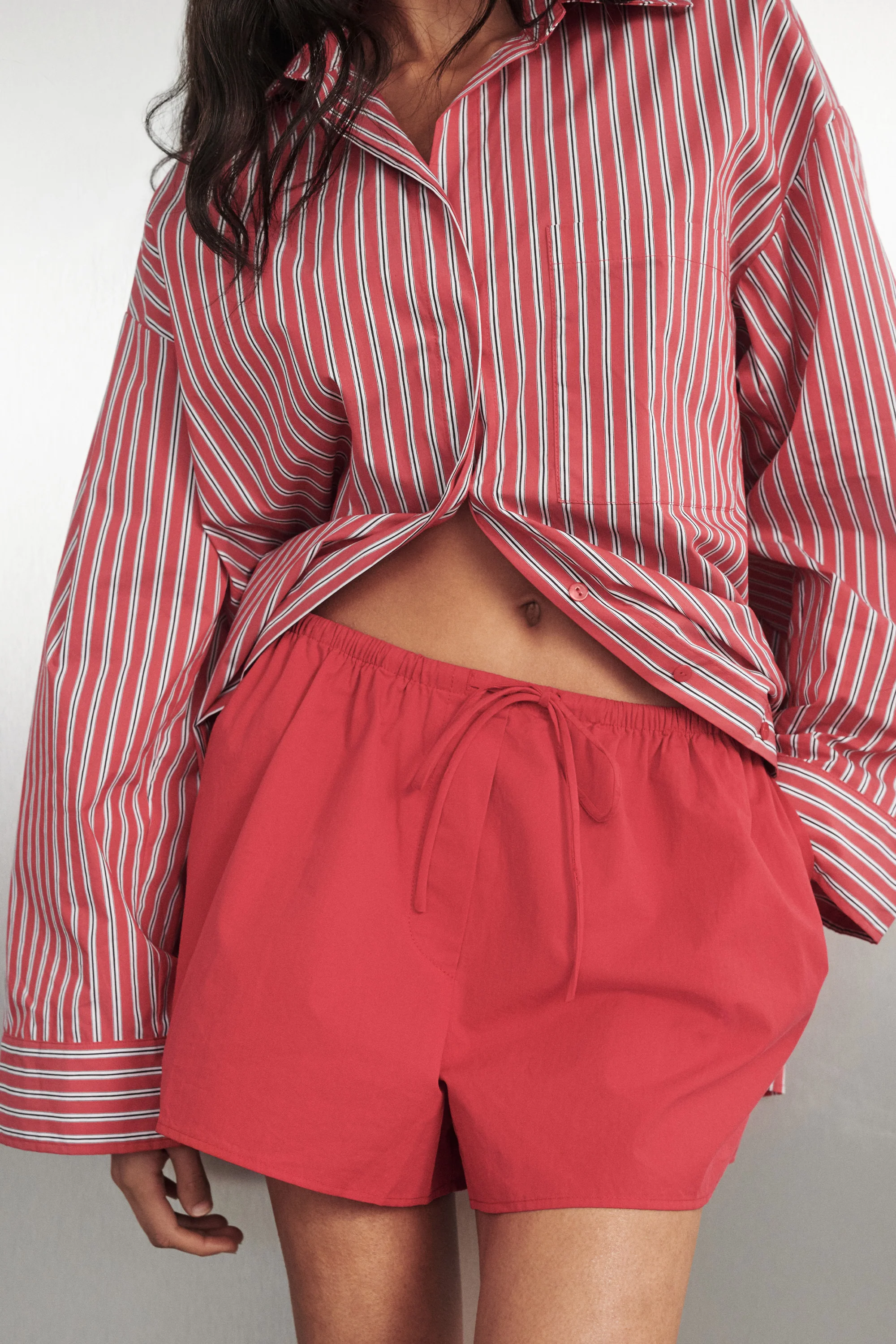 INA RED LIGHTWEIGHT COTTON SHORT - Image 8