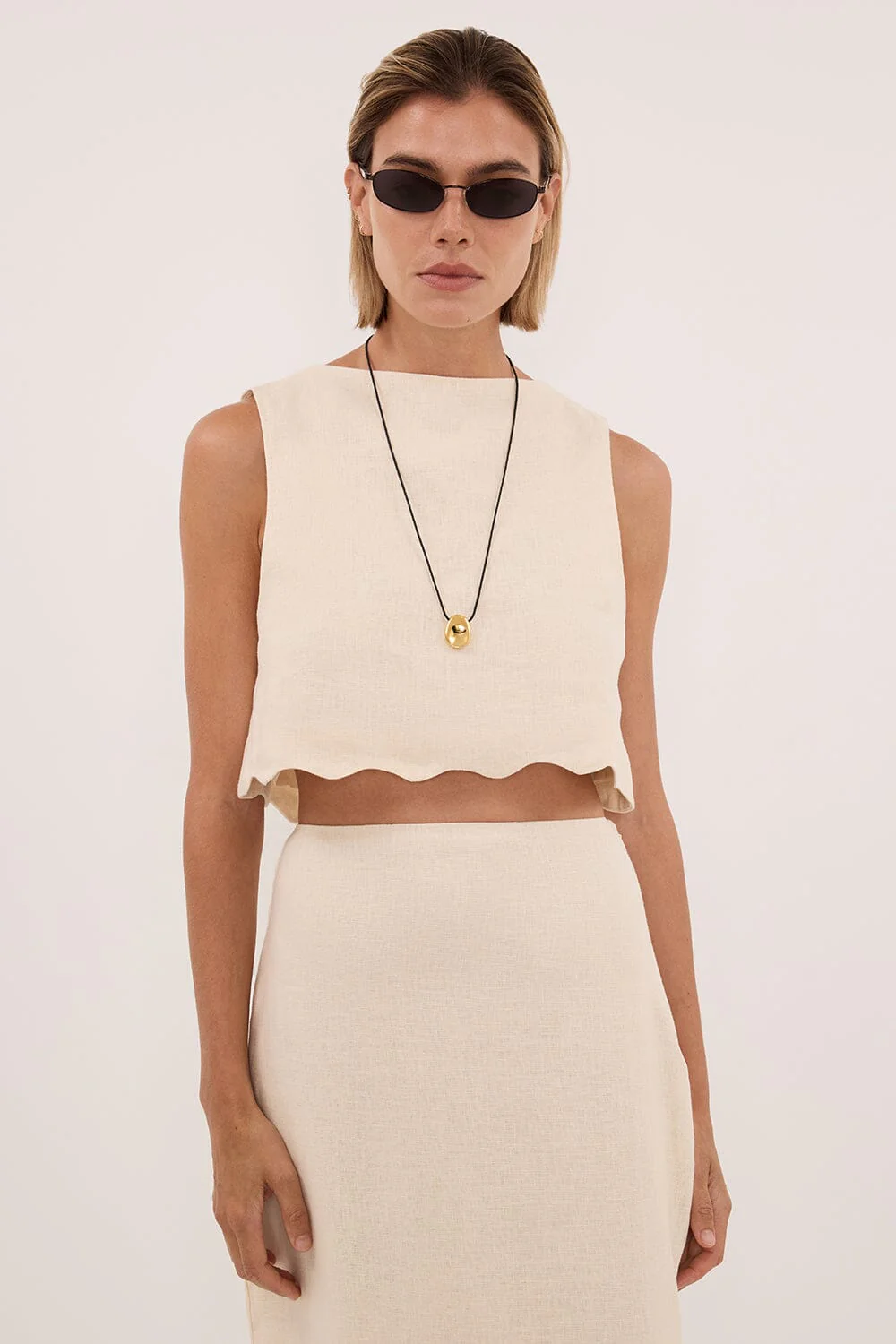 LELA SANDSTONE LINEN CROP TOP - Image 2