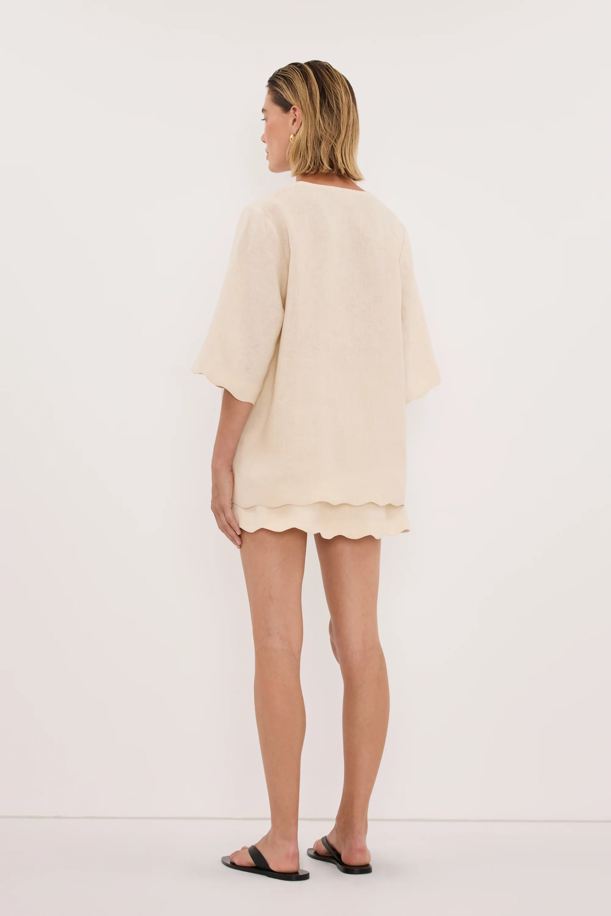 LELA SANDSTONE LINEN SKORT - Image 7