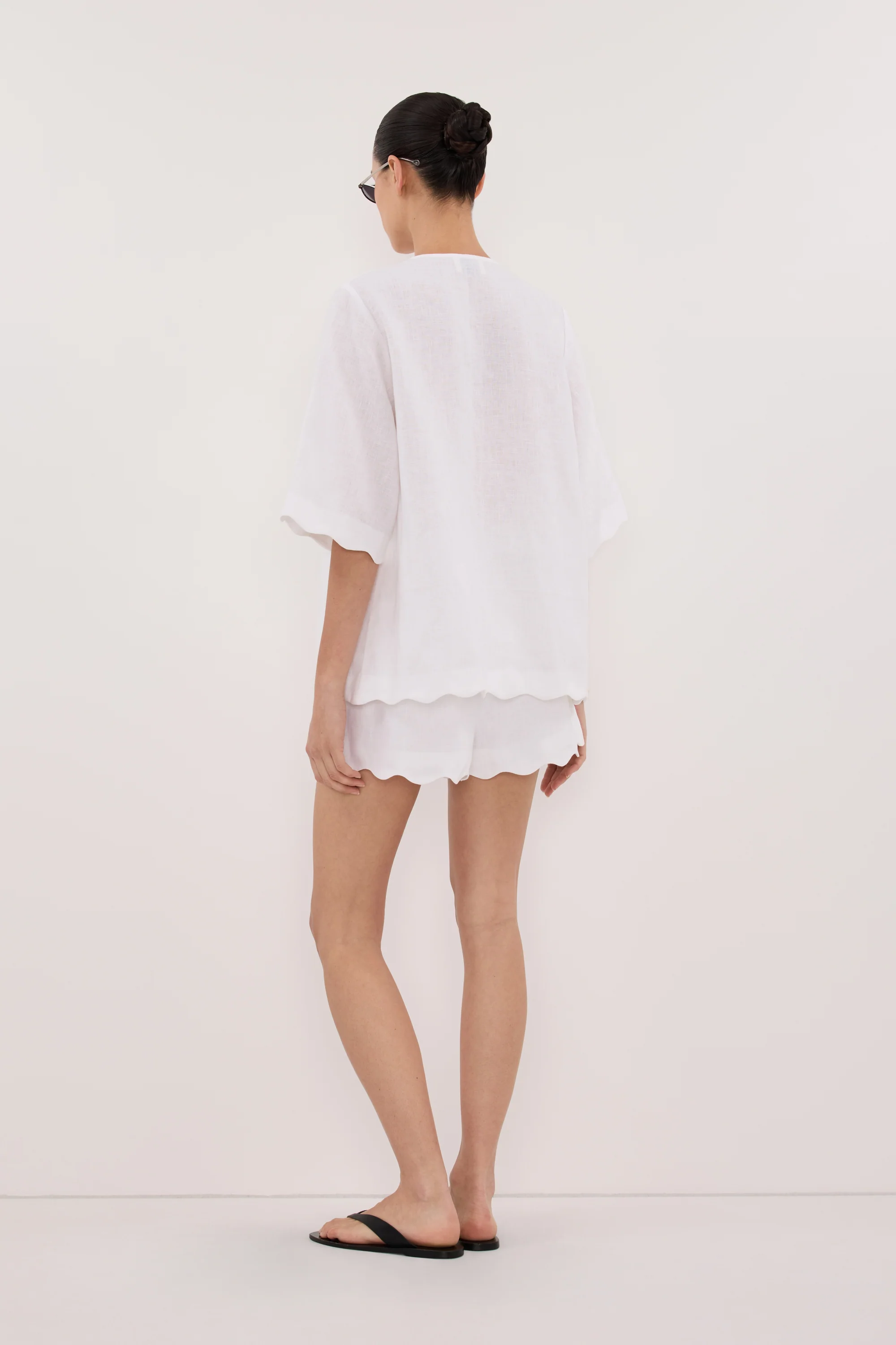 LELA WHITE SHORT SLEEVE LINEN SHIRT - Image 4