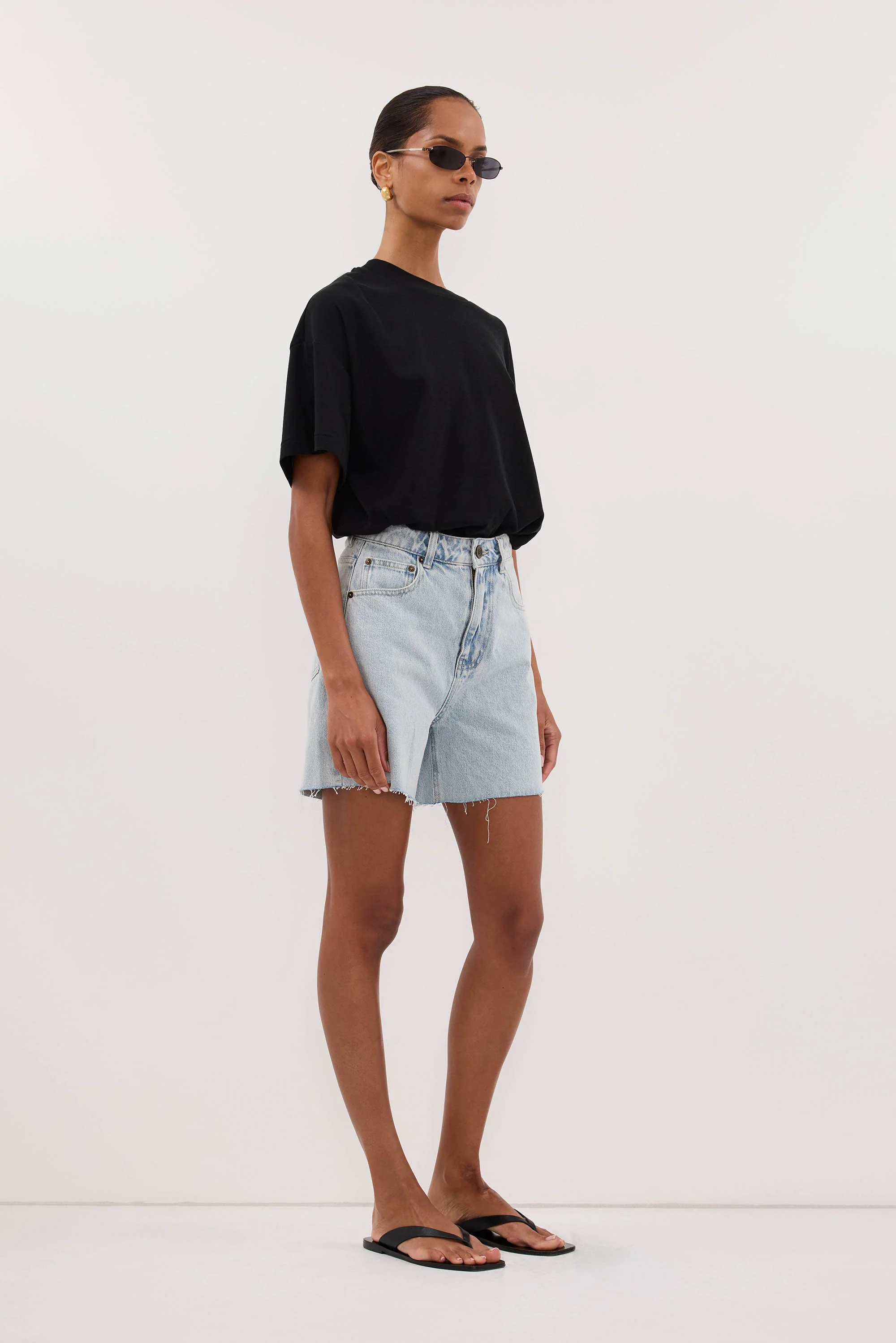 MARLEY LIGHT RINSE DENIM SHORT - Image 3