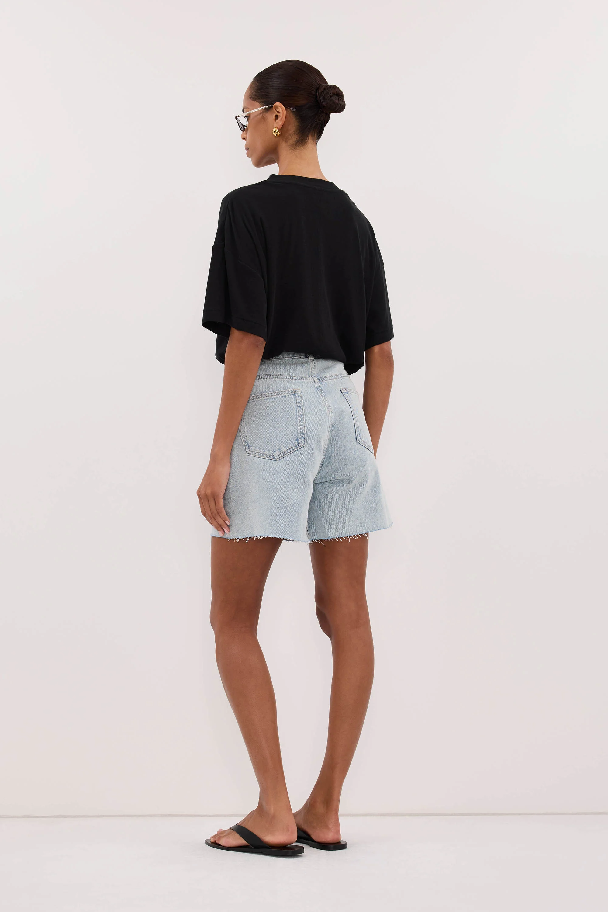 MARLEY LIGHT RINSE DENIM SHORT - Image 4
