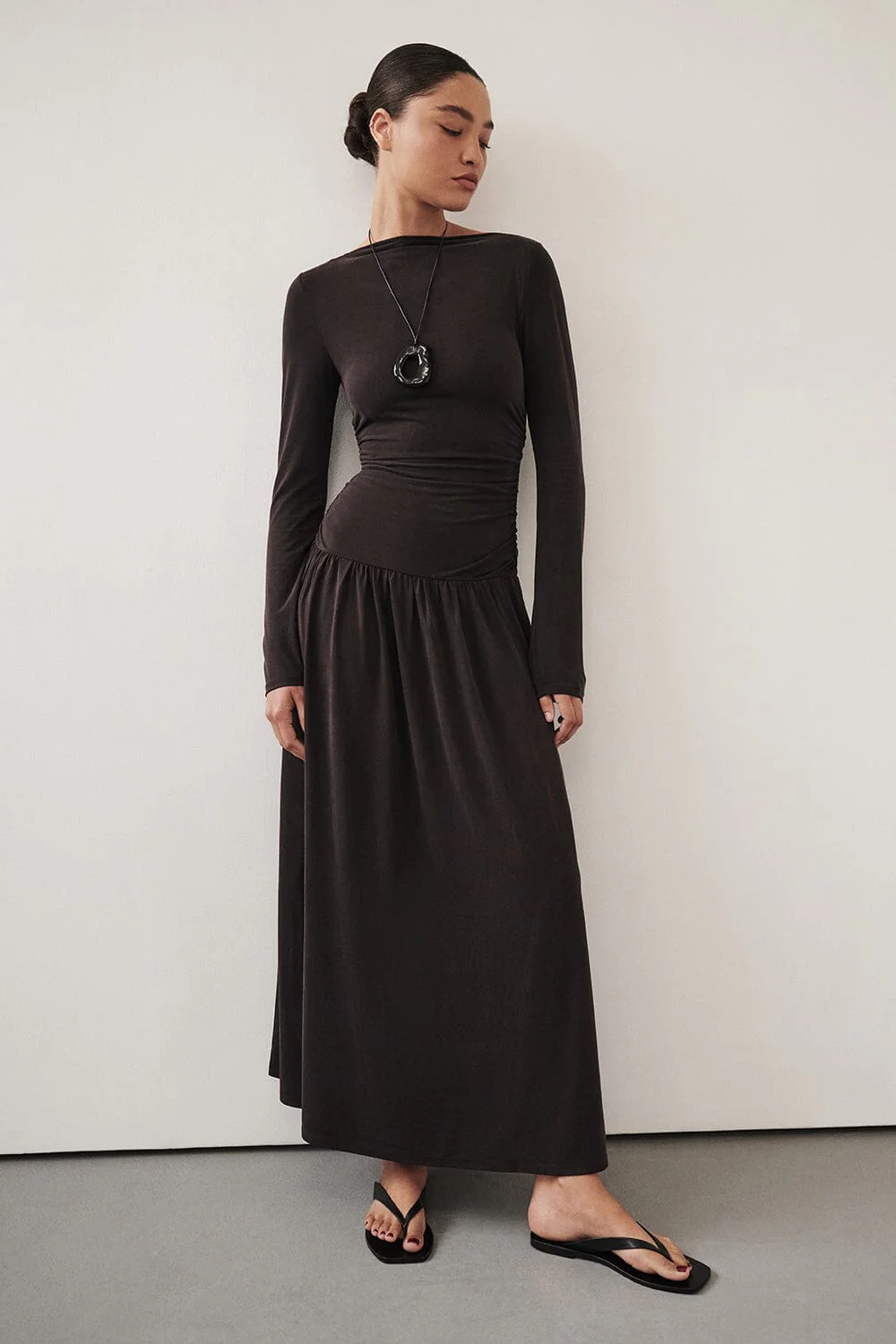 MEG BURNT CHOC LONG SLEEVE KNIT MIDI DRESS - Image 8