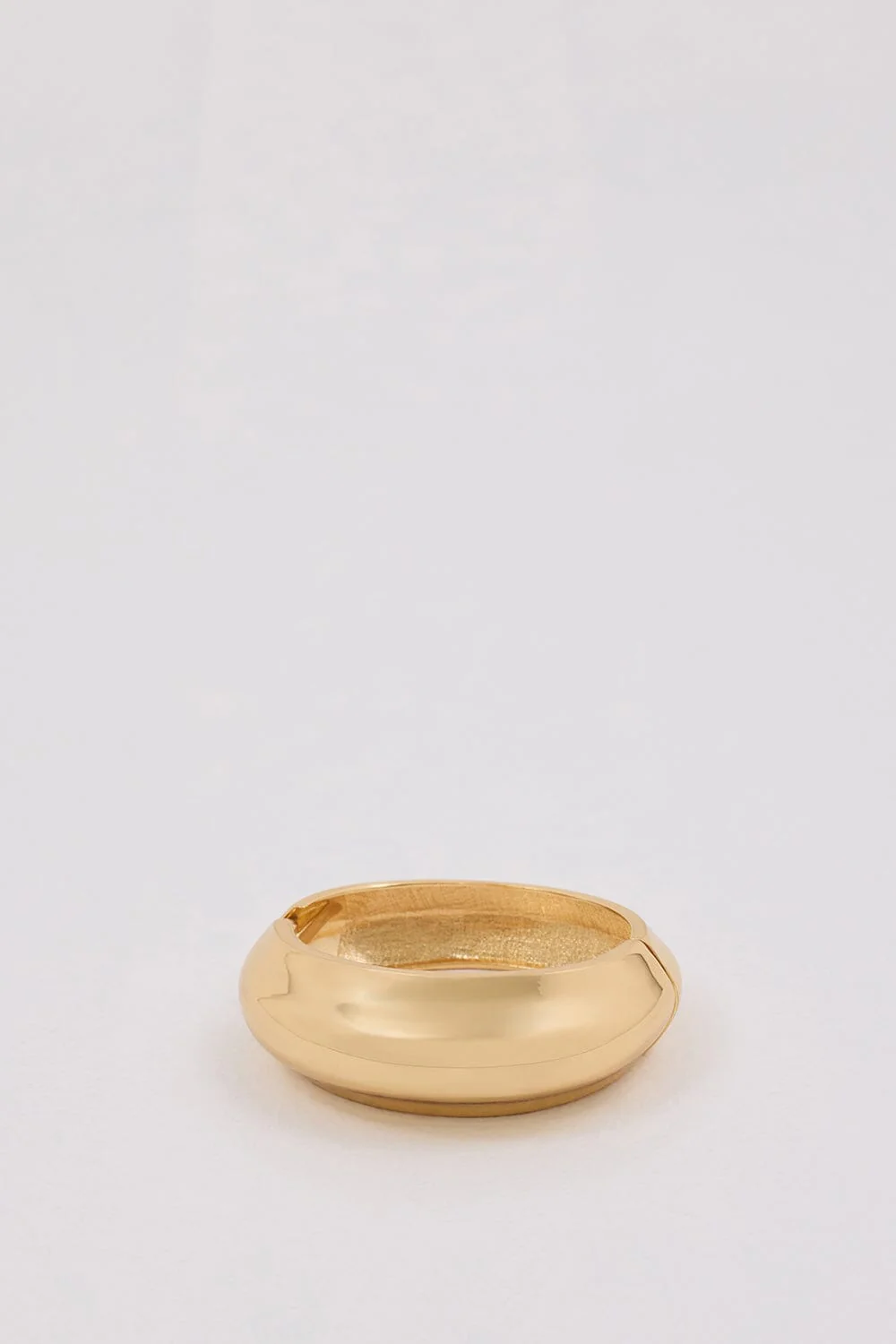 NOAH THE LABEL GOLD BIG BULB BANGLE