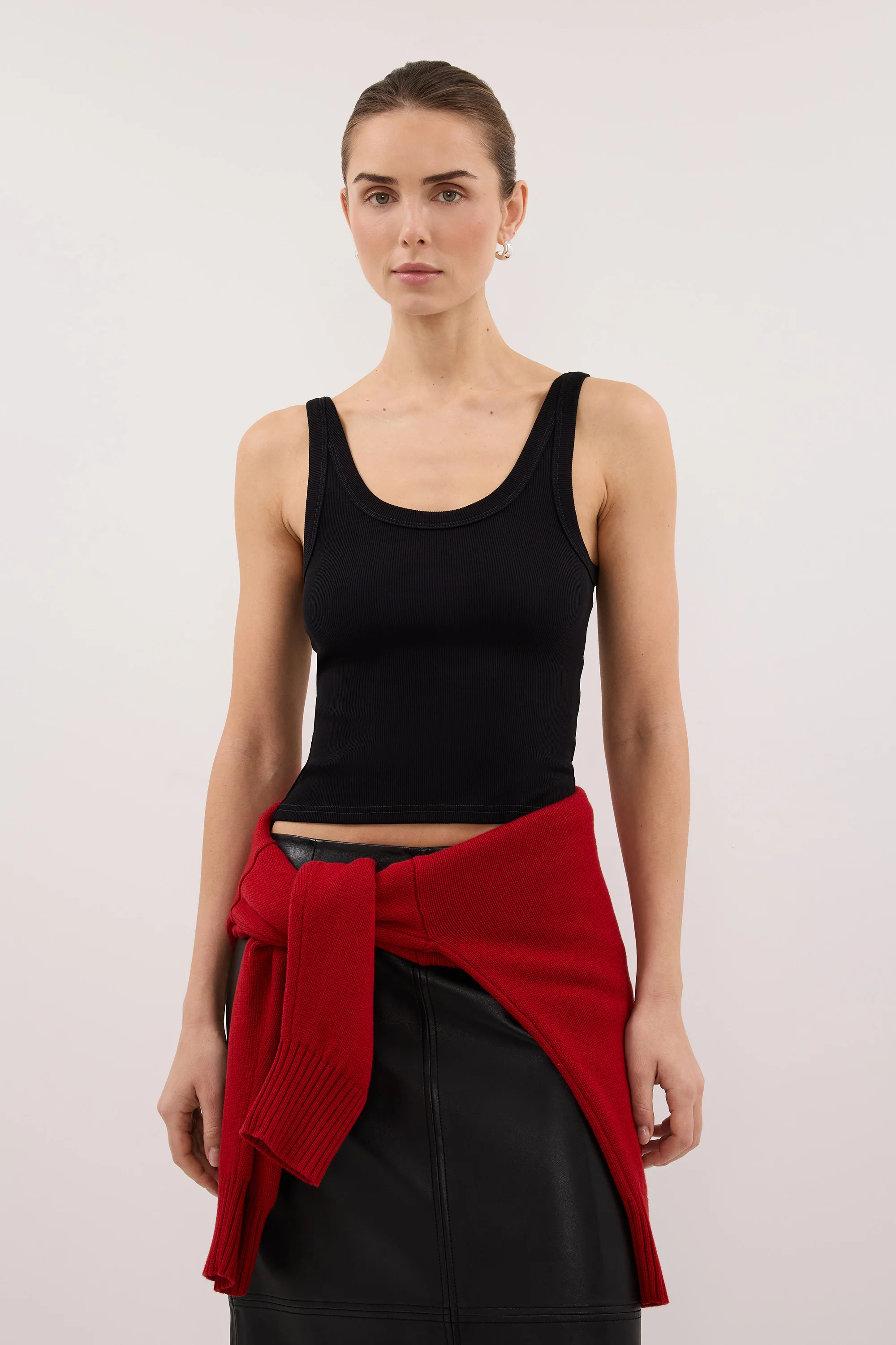 PHOEBE BLACK SCOOP NECK TANK TOP - Image 2