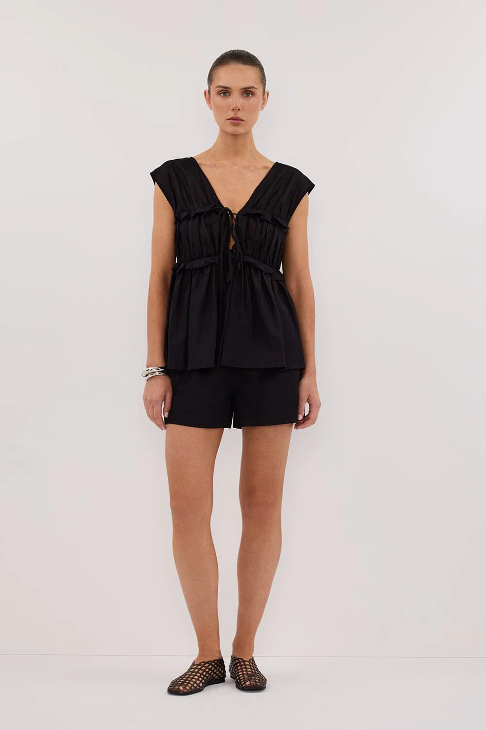 QUINN BLACK LINEN RUFFLE TOP