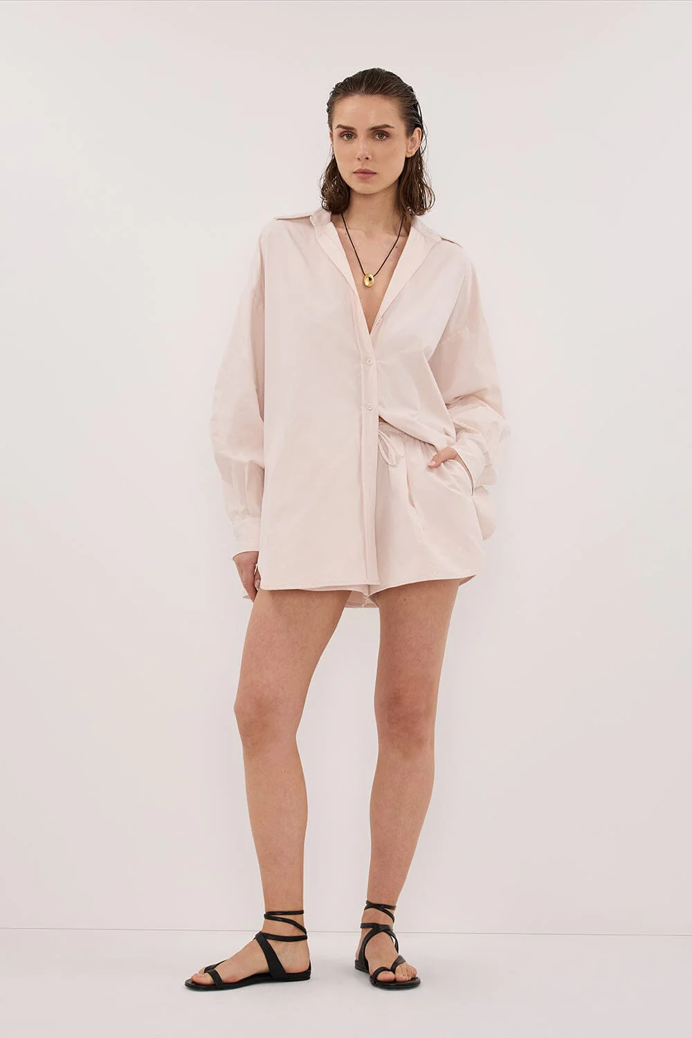 RAQUEL POWDER POPLIN SHORT