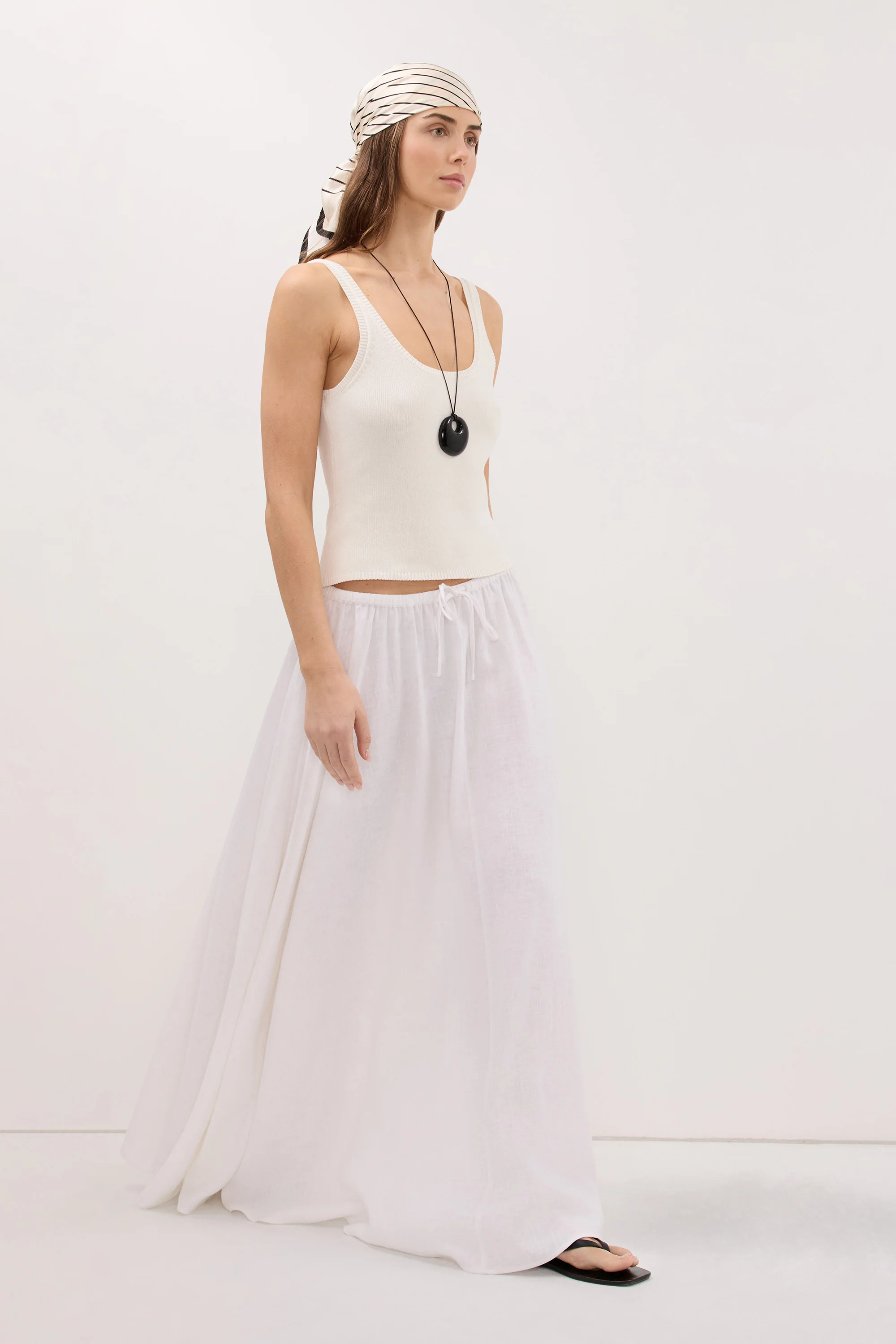 RAVELLO WHITE LINEN MIDI SKIRT - Image 3
