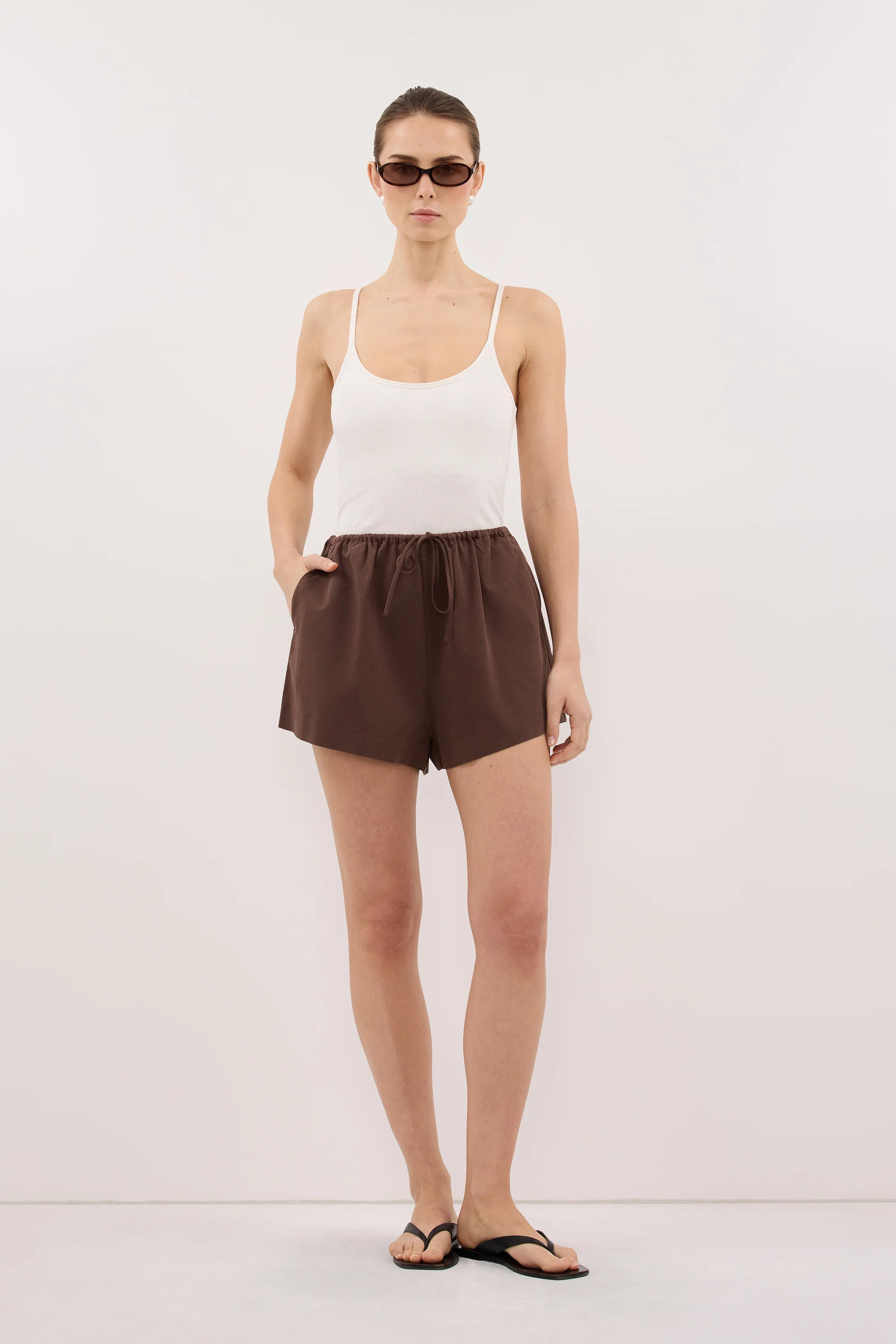 RORY MILK CHOC LIGHTWEIGHT TRACK SHORT - Image 6