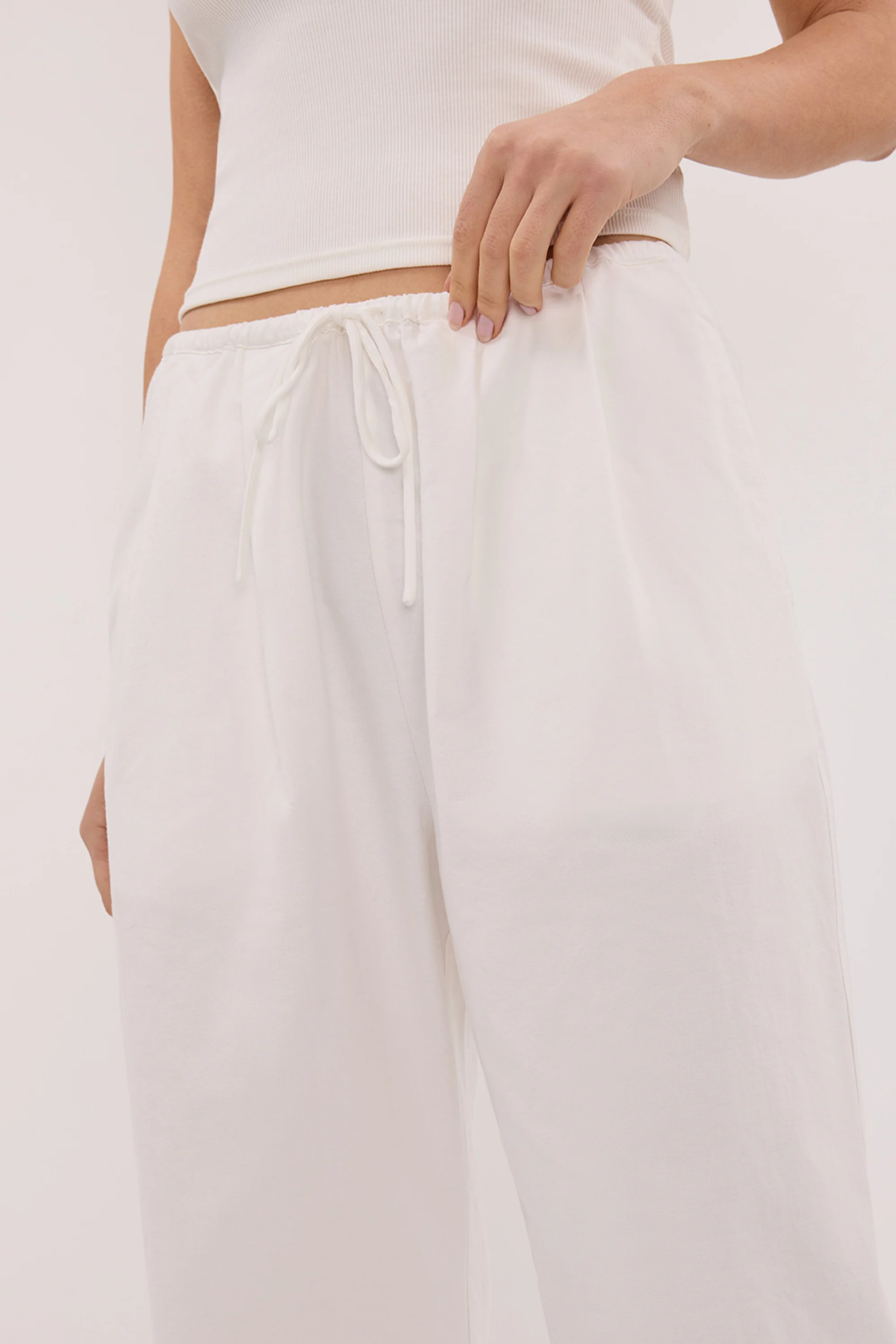 SCOUT WHITE COTTON BARREL LEG PANT - Image 6