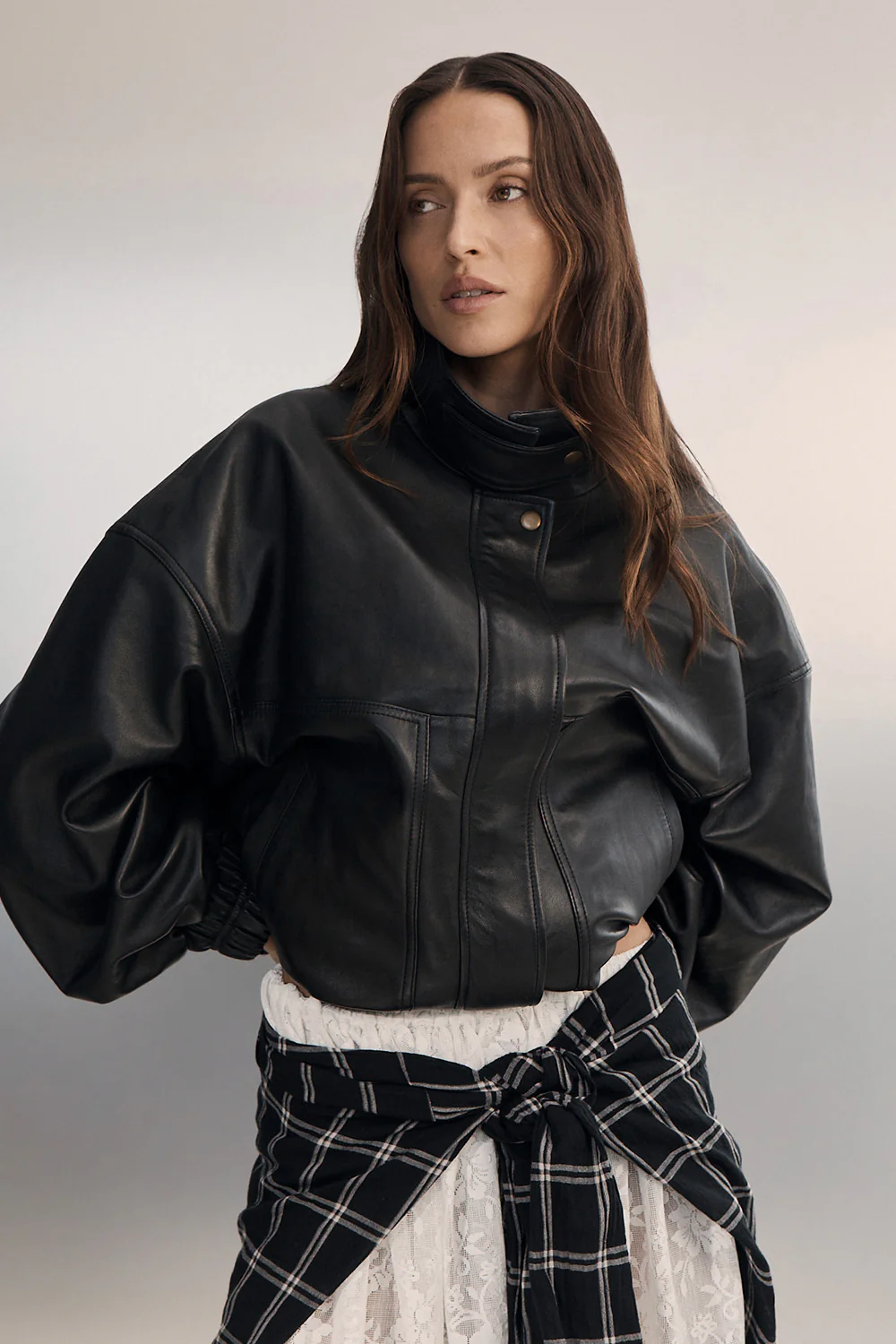 SERIN BLACK LEATHER BOMBER JACKET - Image 8