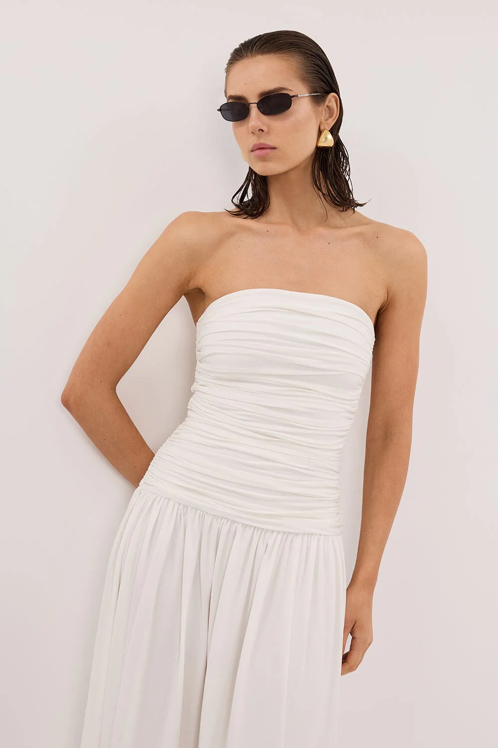 SHARI OFF WHITE STRAPLESS BANDEAU MIDI DRESS - Image 2