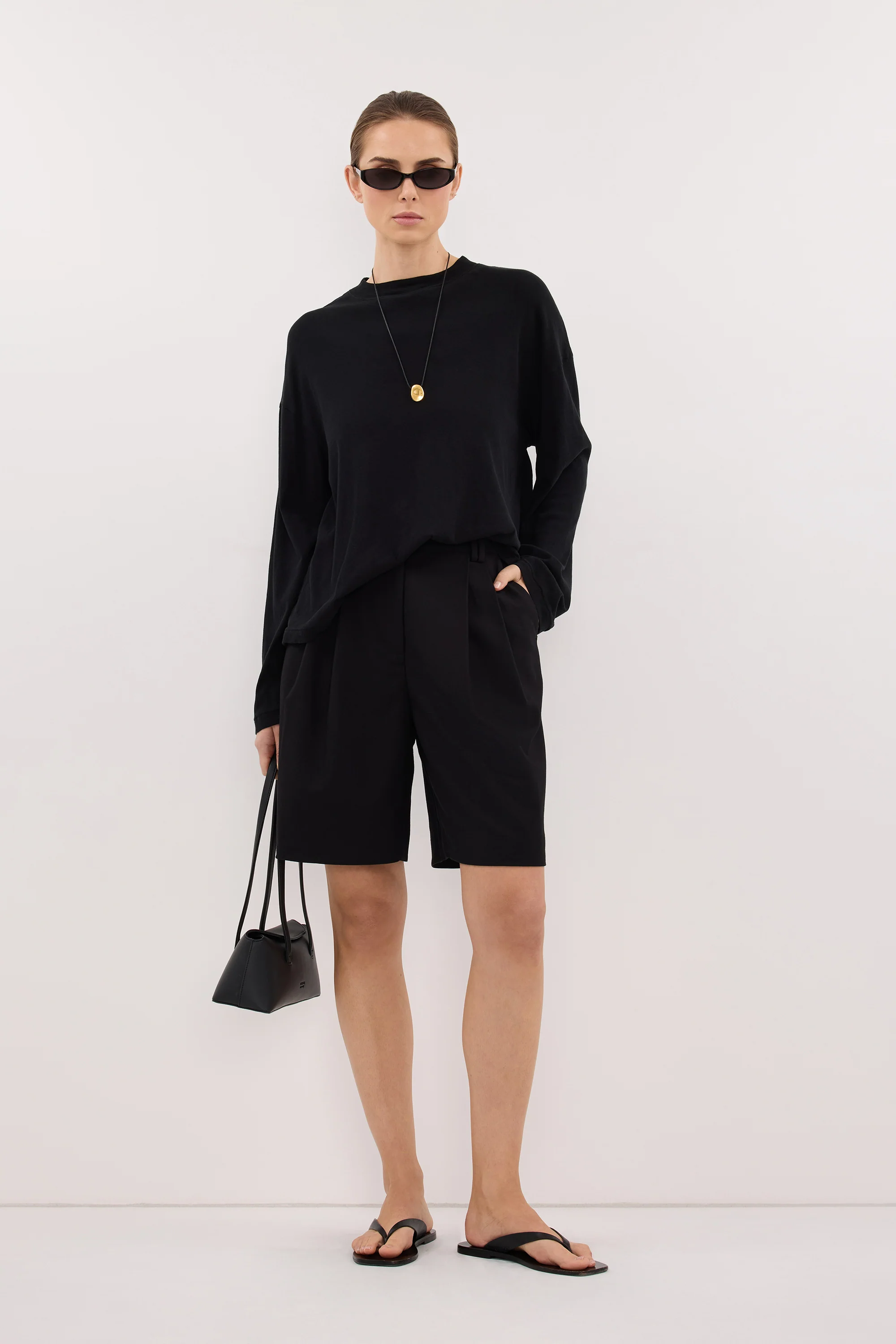 SLOANE BLACK LONG SLEEVE CREW KNIT TOP