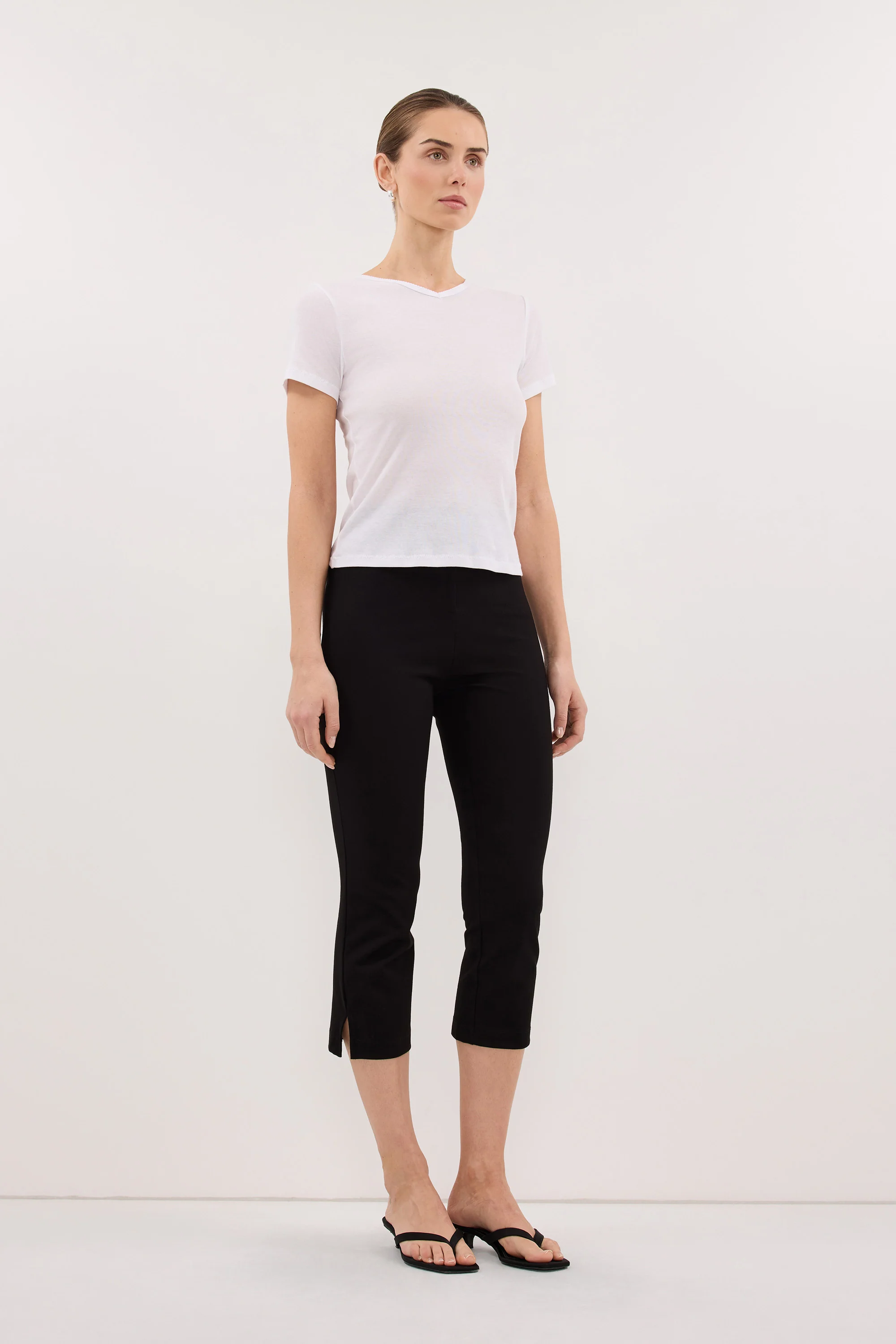 SLOANE WHITE KNIT BABY TEE - Image 3