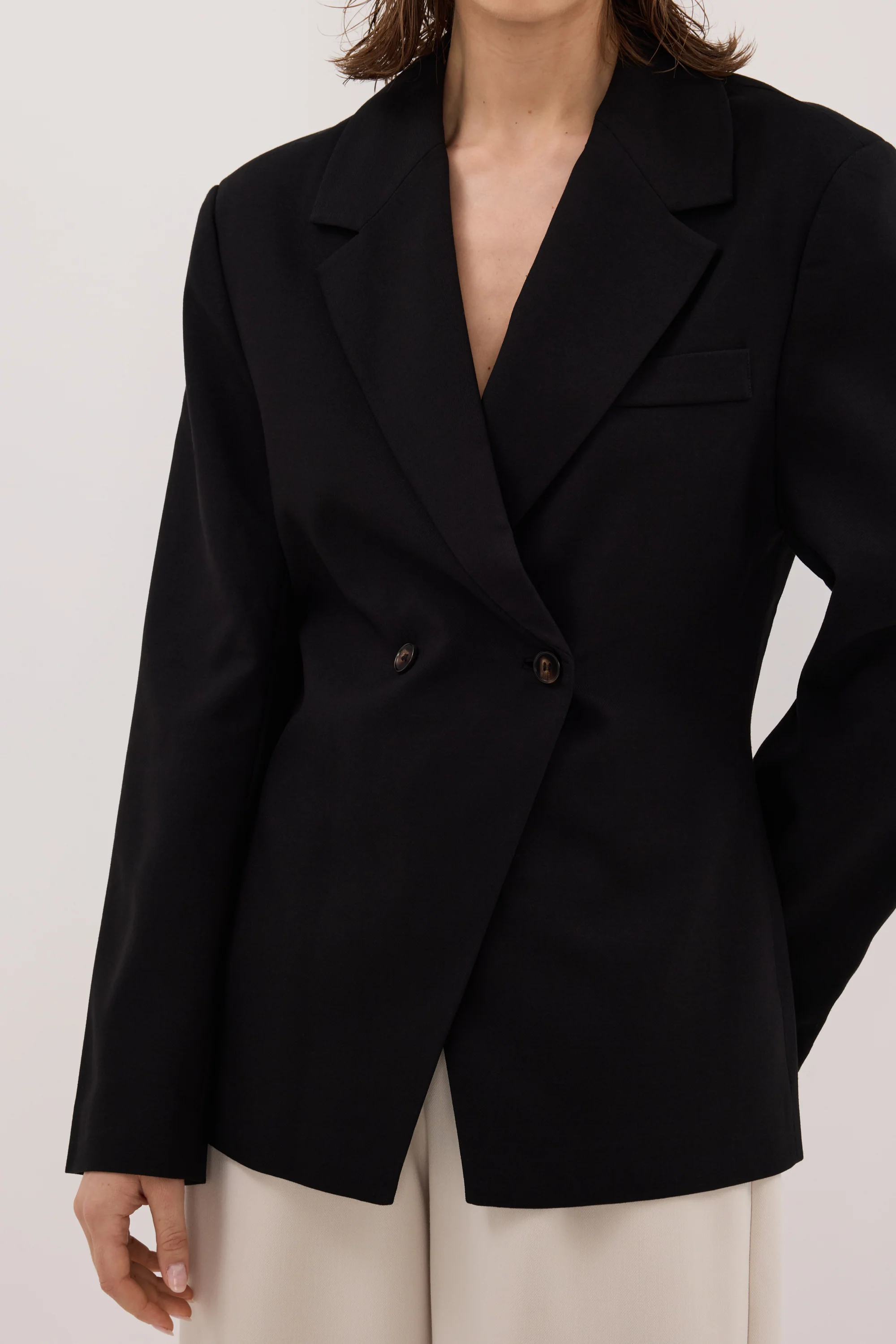 SURI BLACK CINCHED BLAZER - Image 5