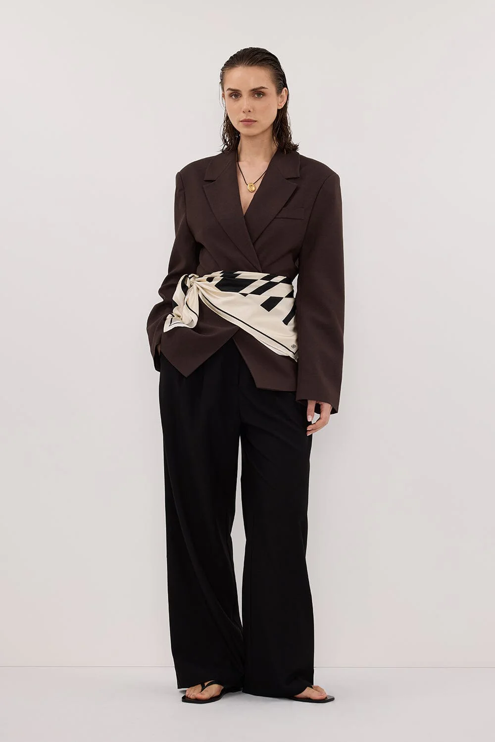 SURI ESPRESSO CINCHED BLAZER