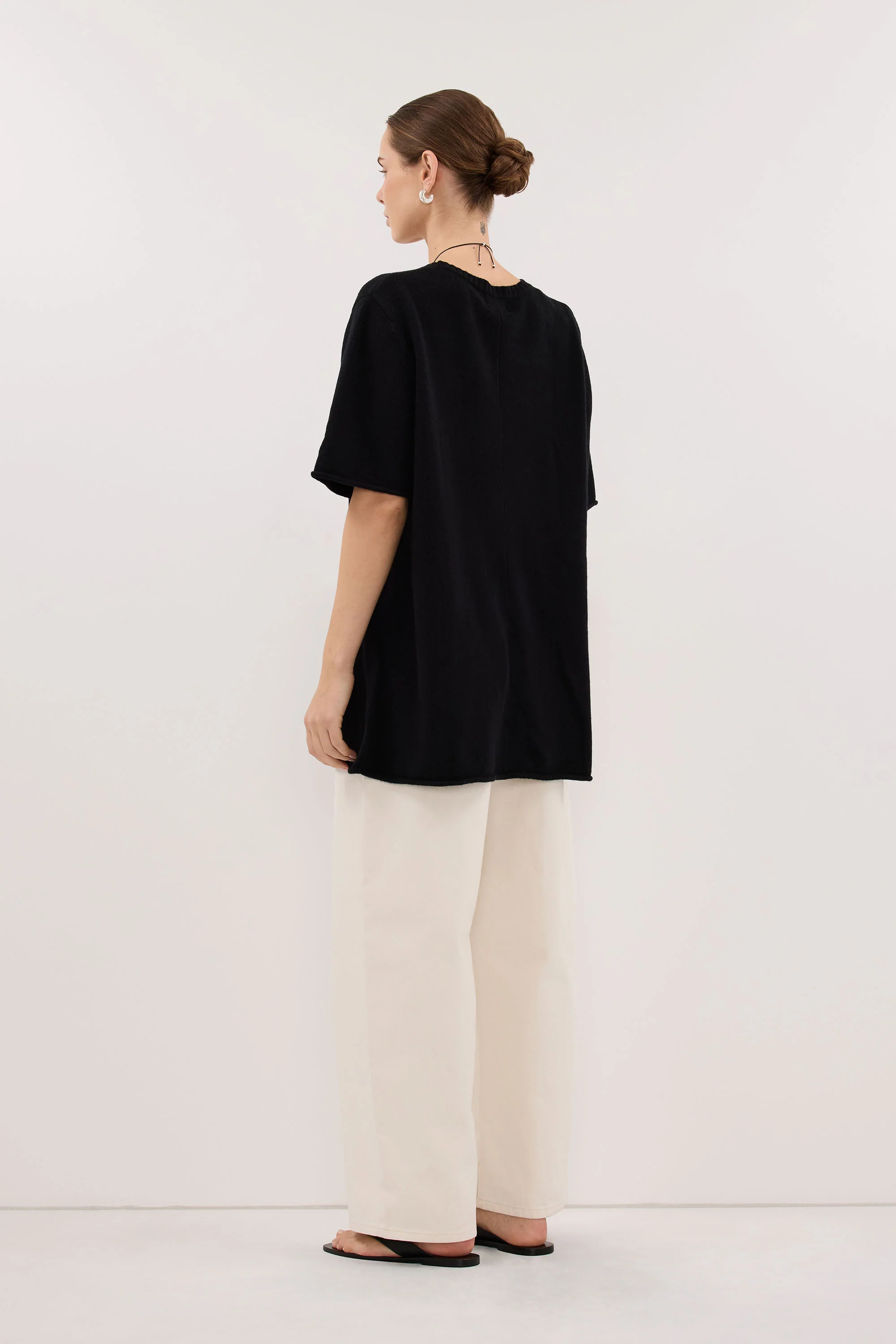 TESS BLACK LONGLINE KNIT TEE - Image 3